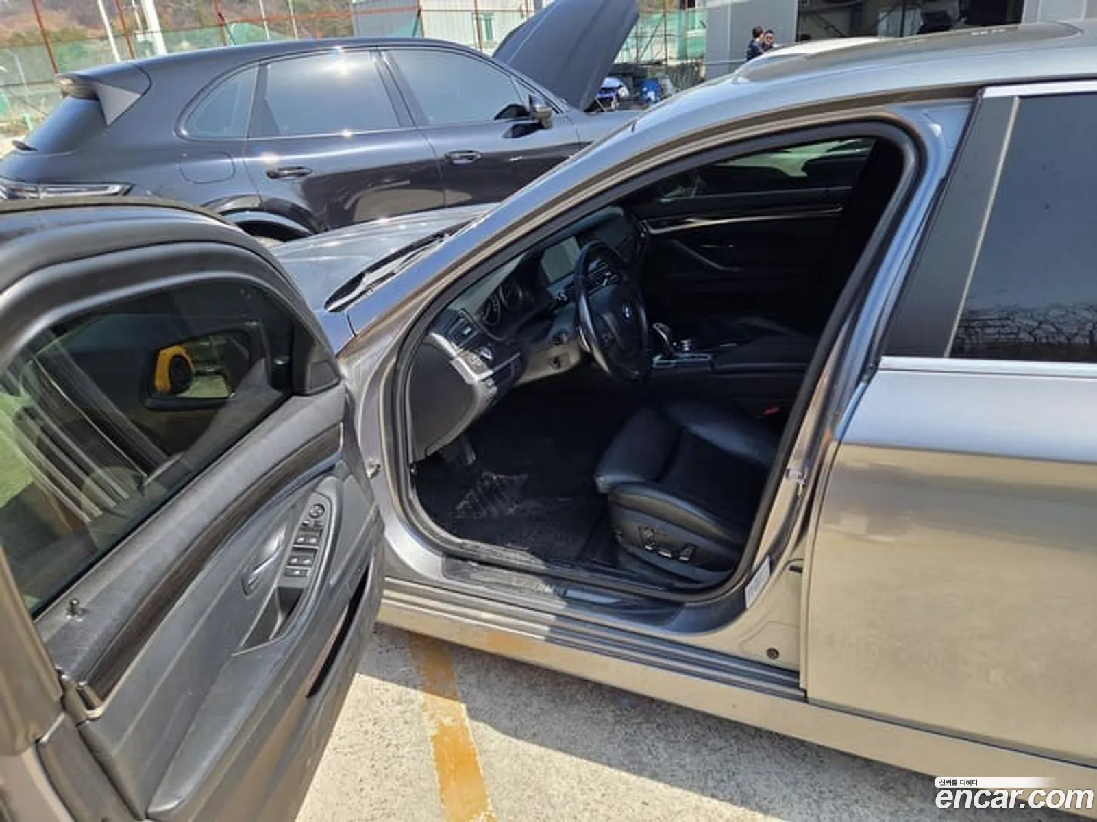 BMW 5 Series 2010 — 11