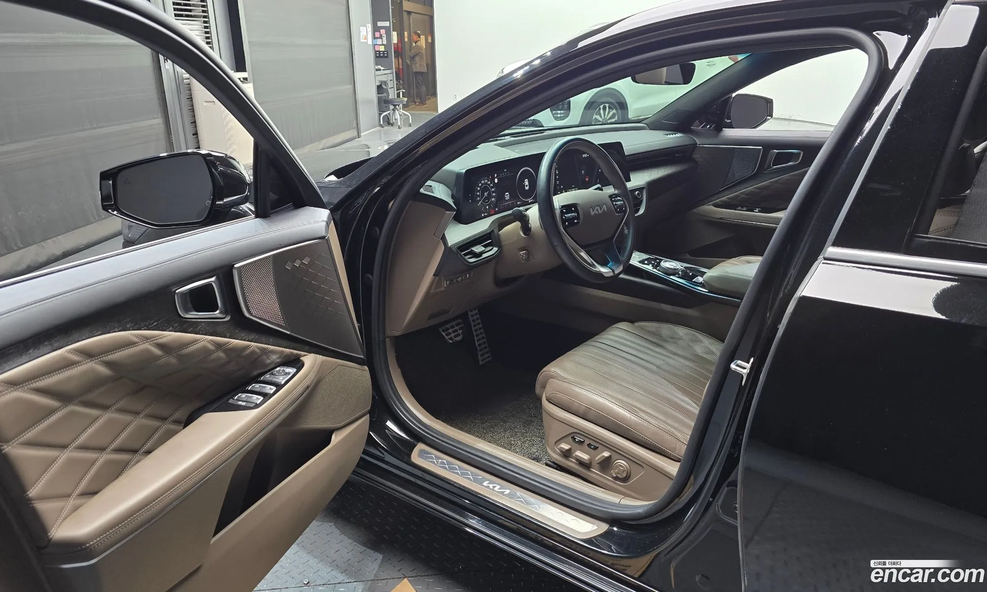 Kia K8 2021 — 8