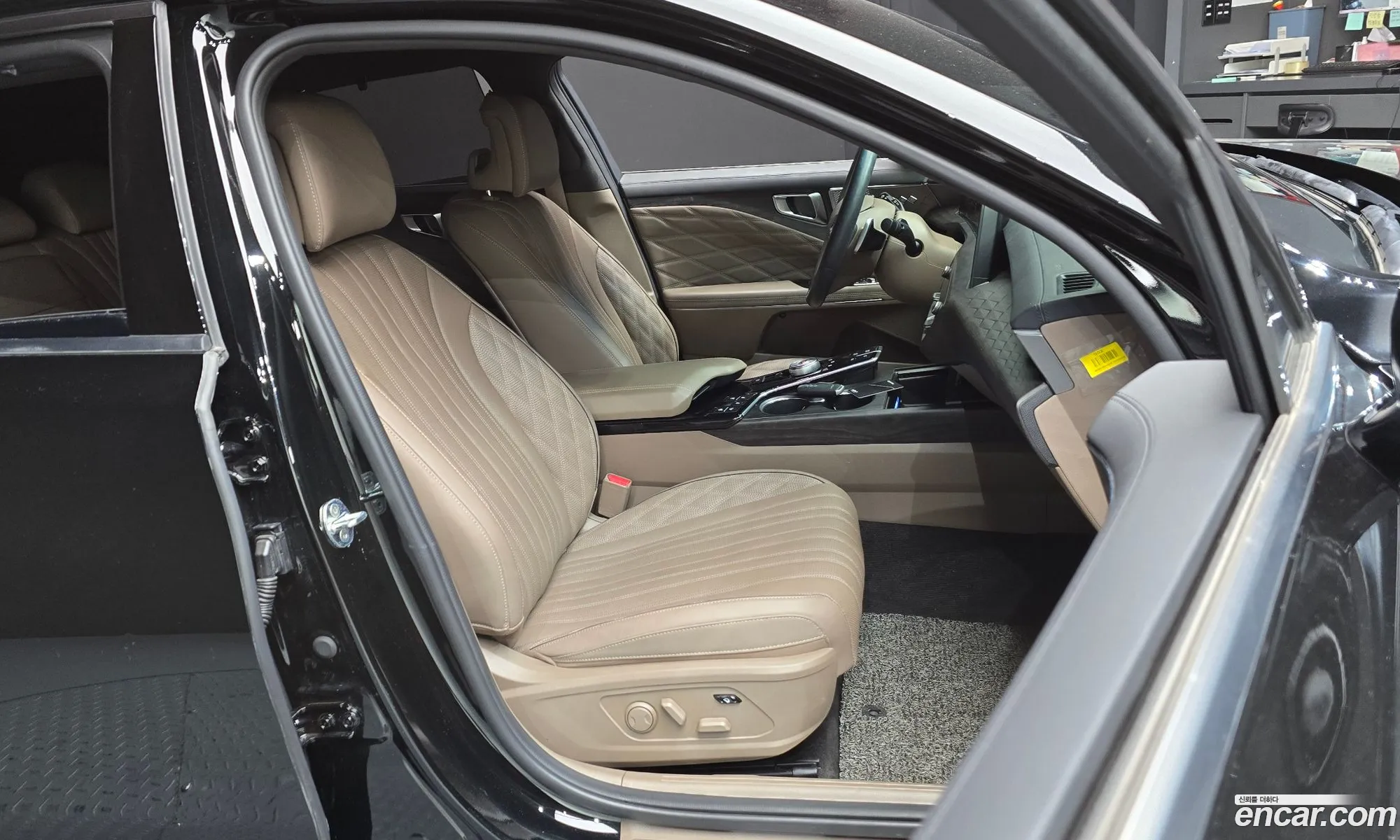 Kia K8 2021 — 6