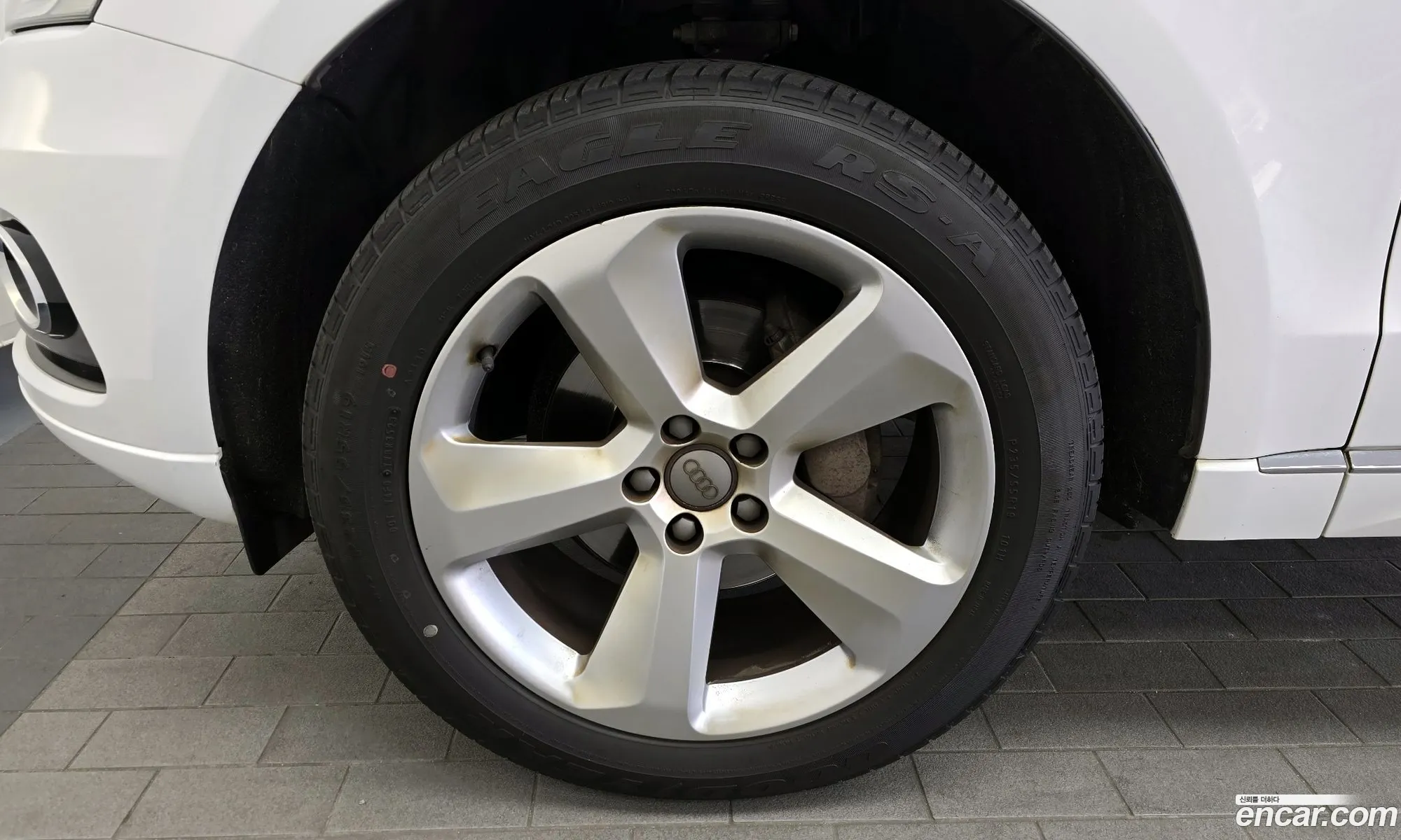 Audi Q5 2015 WAUZZZ8R4FA074106 — 8