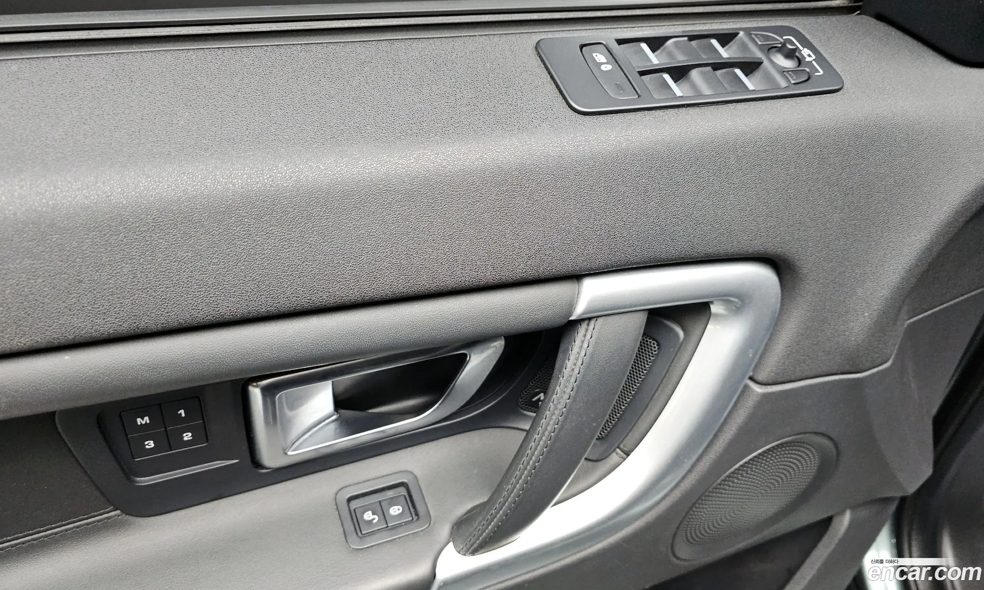 Land Rover Discovery Sport 2018 — 18