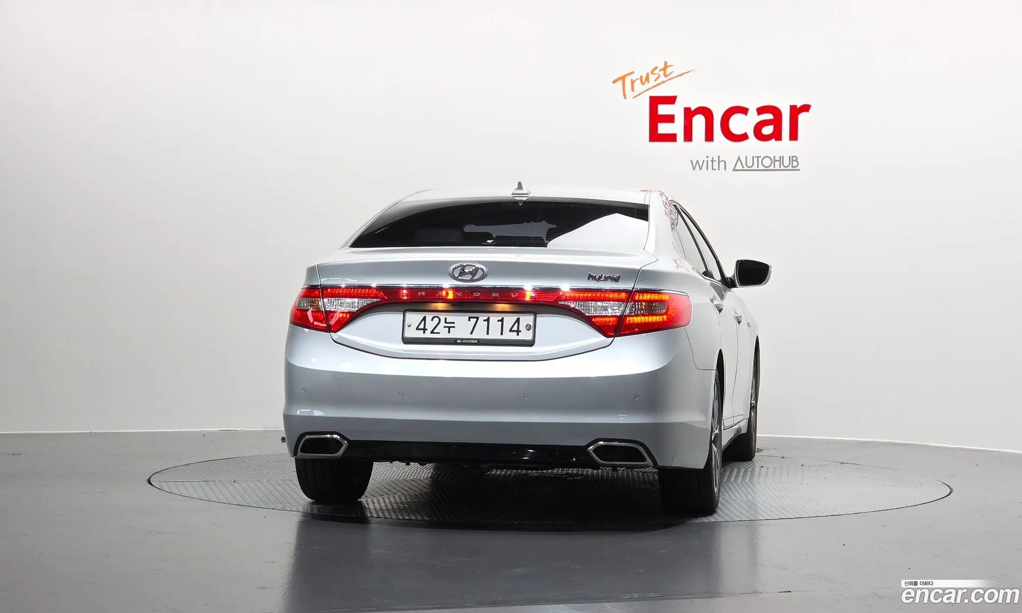 Hyundai Grandeur HG Hybrid 2016 — 12