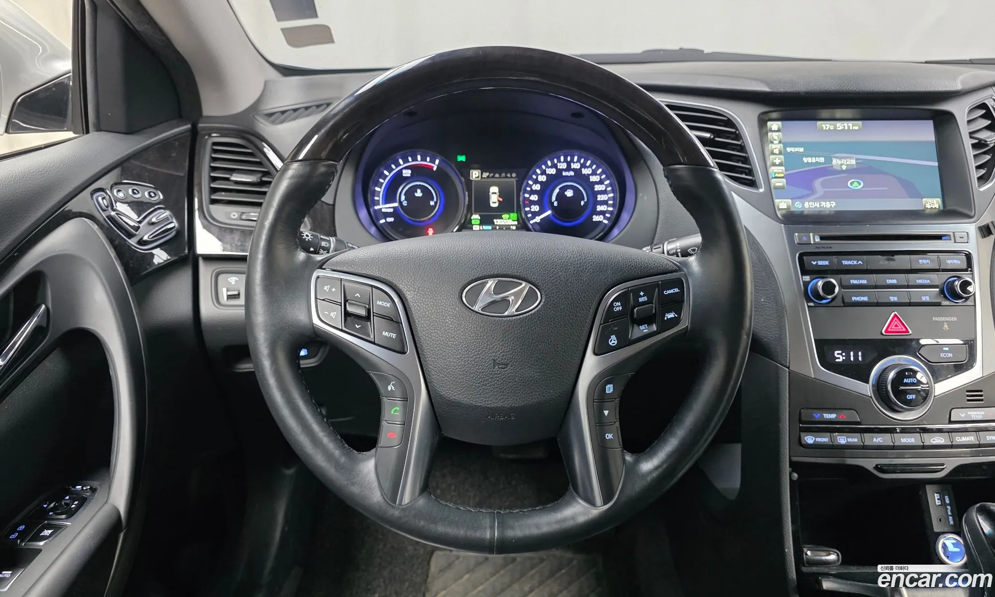 Hyundai Grandeur HG Hybrid 2016 — 10
