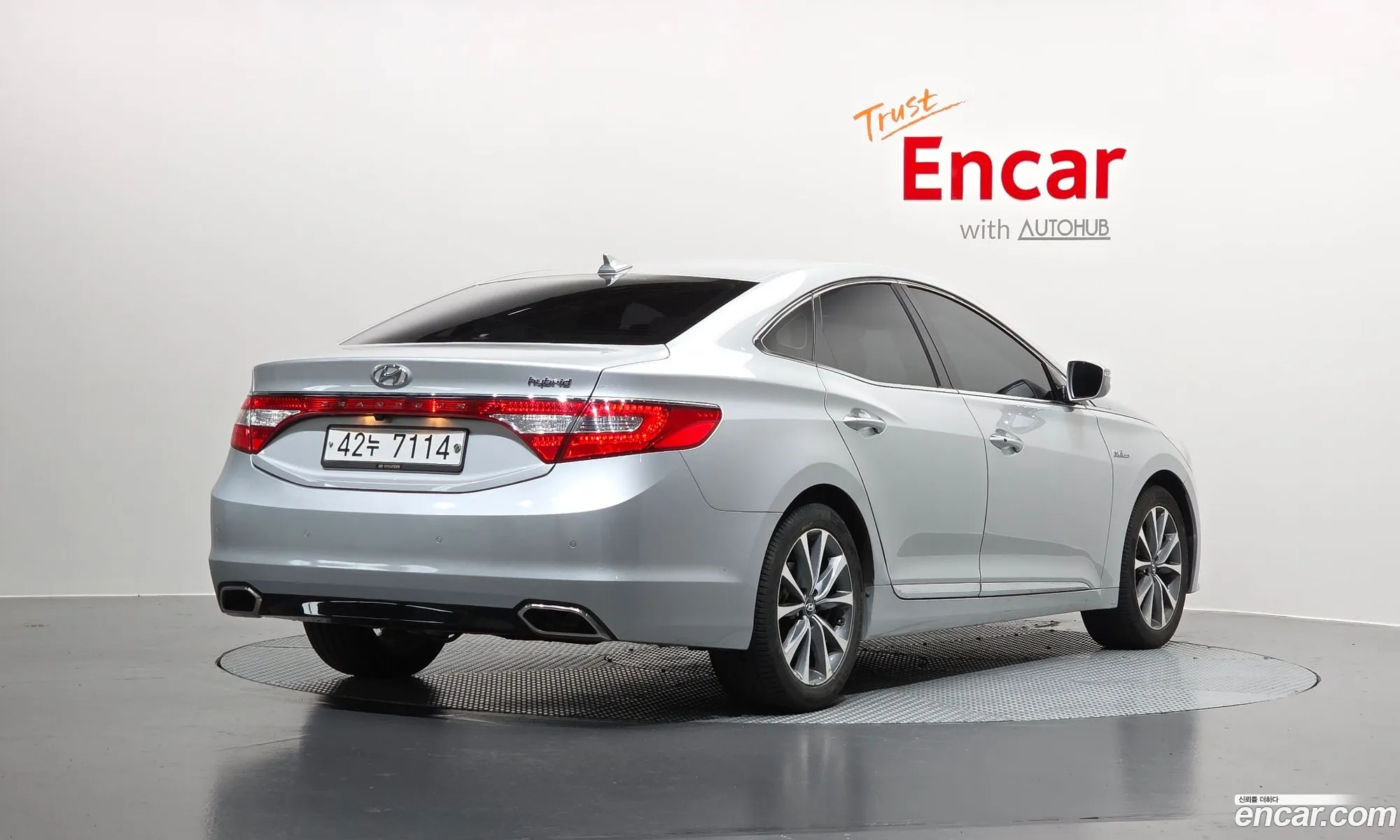 Hyundai Grandeur HG Hybrid 2016 — 7