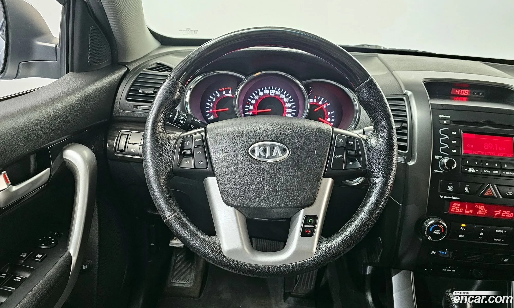 Kia Sorento R 2011 — 14