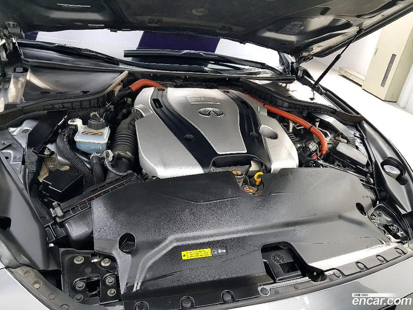 Infiniti Q50 2017 — 9