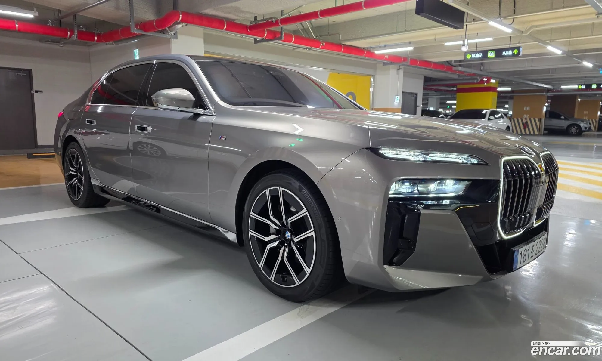 BMW 7 Series 2025 — 12