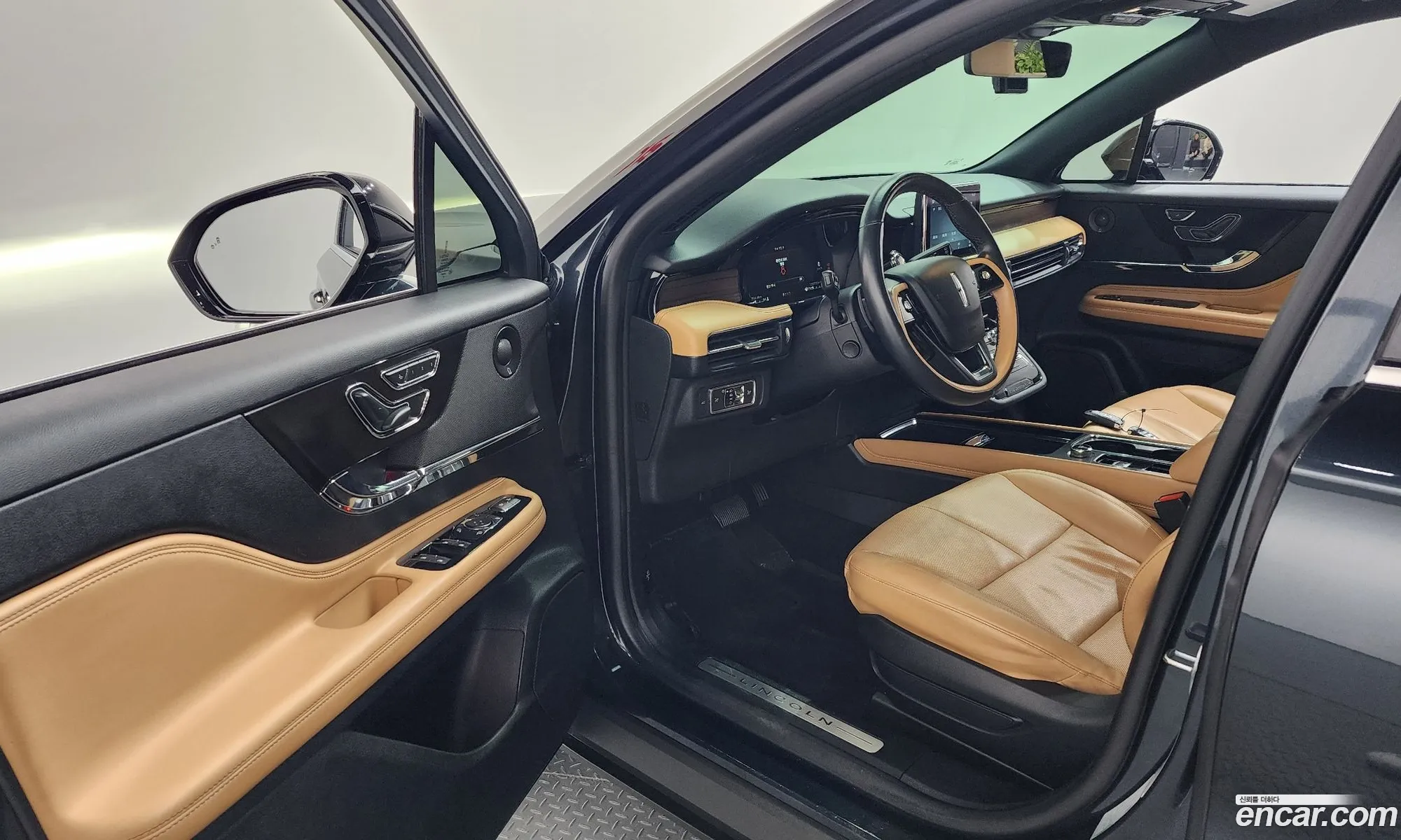 Lincoln Corsair 2022 5LMCJ2D9E9E9E9E5L — 14
