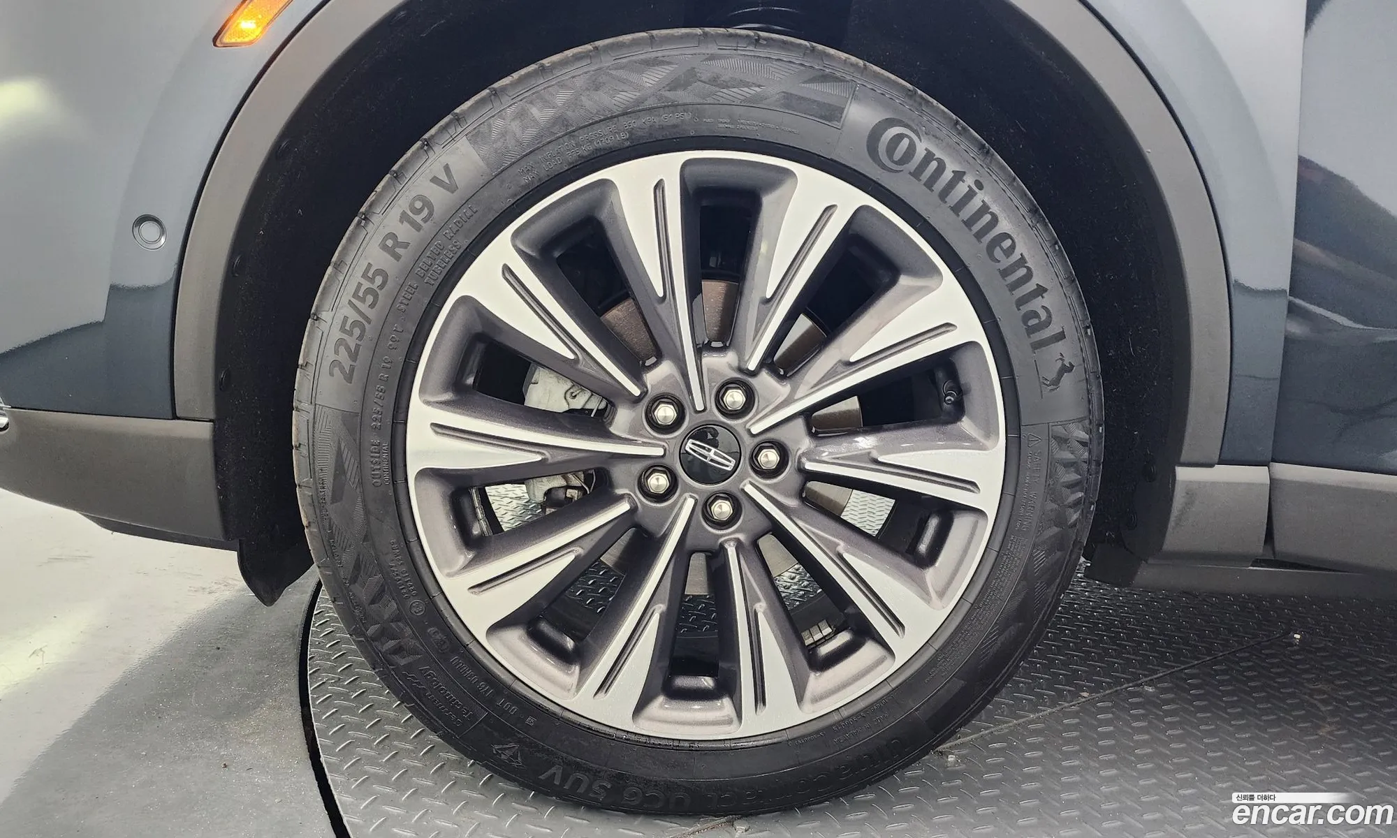 Lincoln Corsair 2022 5LMCJ2D9E9E9E9E5L — 3