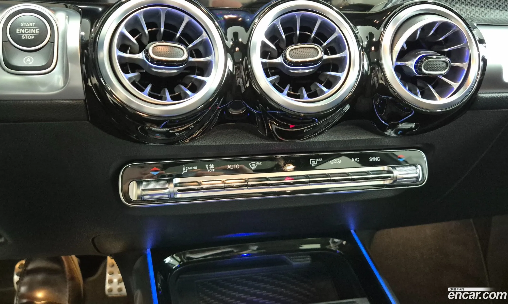 Mercedes-Benz GLB-Class X247 2025 — 15