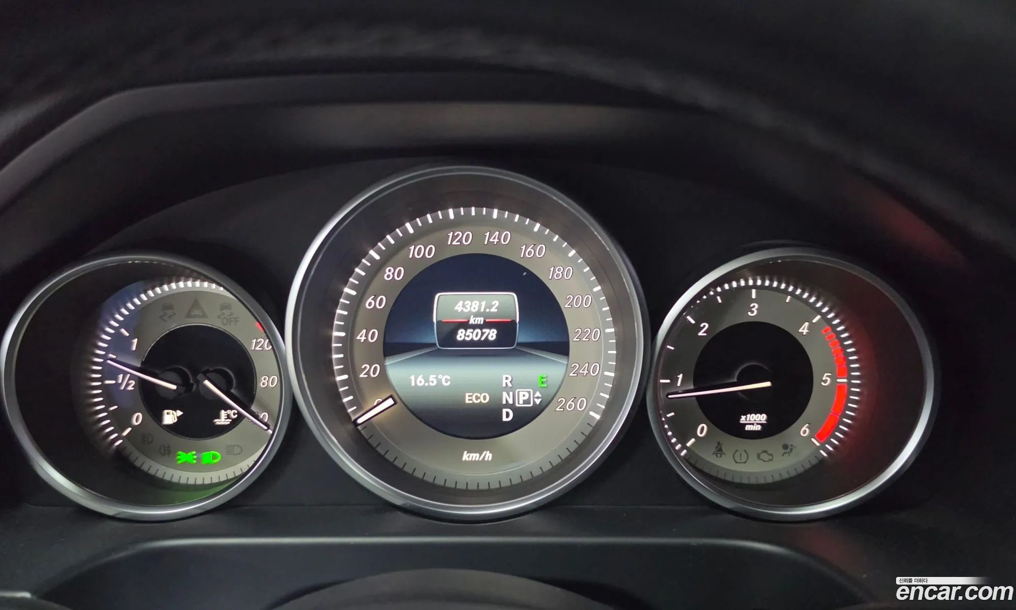 Mercedes-Benz E-Class W212 2015 — 5