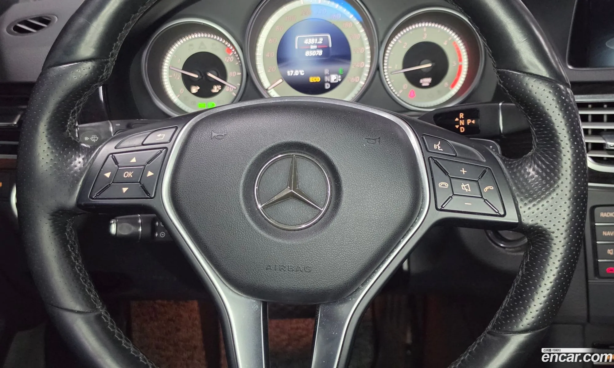 Mercedes-Benz E-Class W212 2015 — 12
