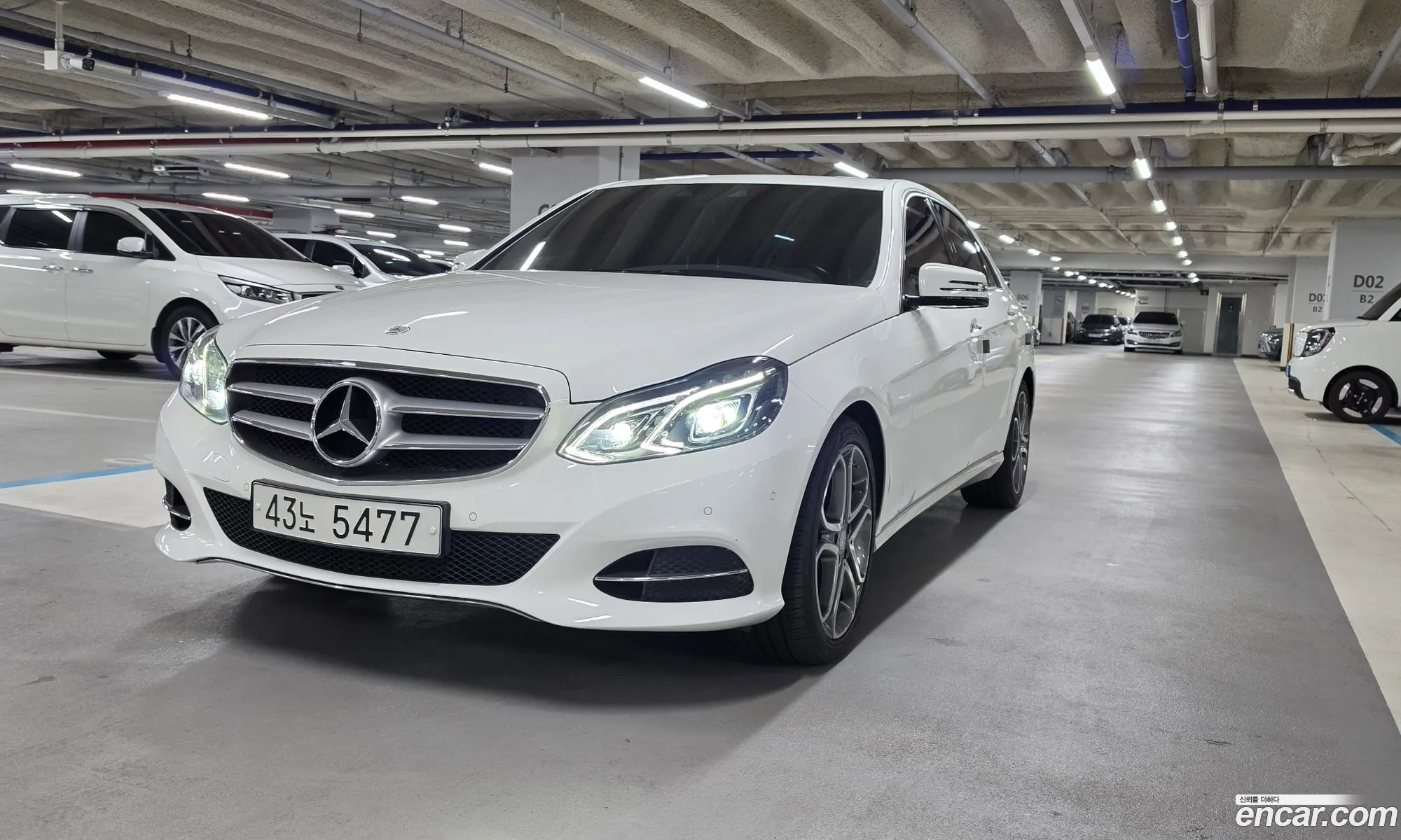 Mercedes-Benz E-Class W212 2015 — 17