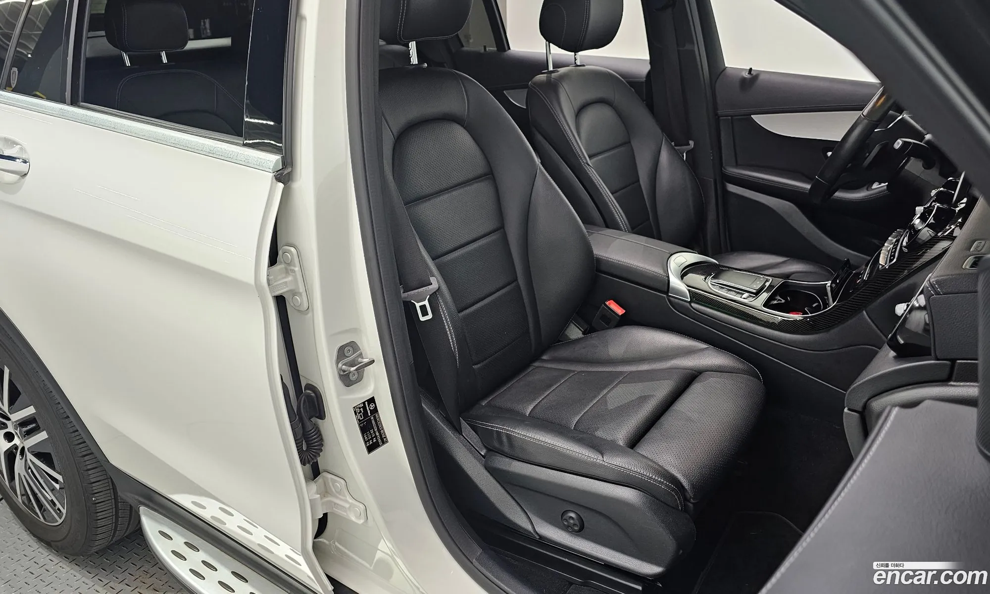 Mercedes-Benz GLC-Class X253 2021 — 17