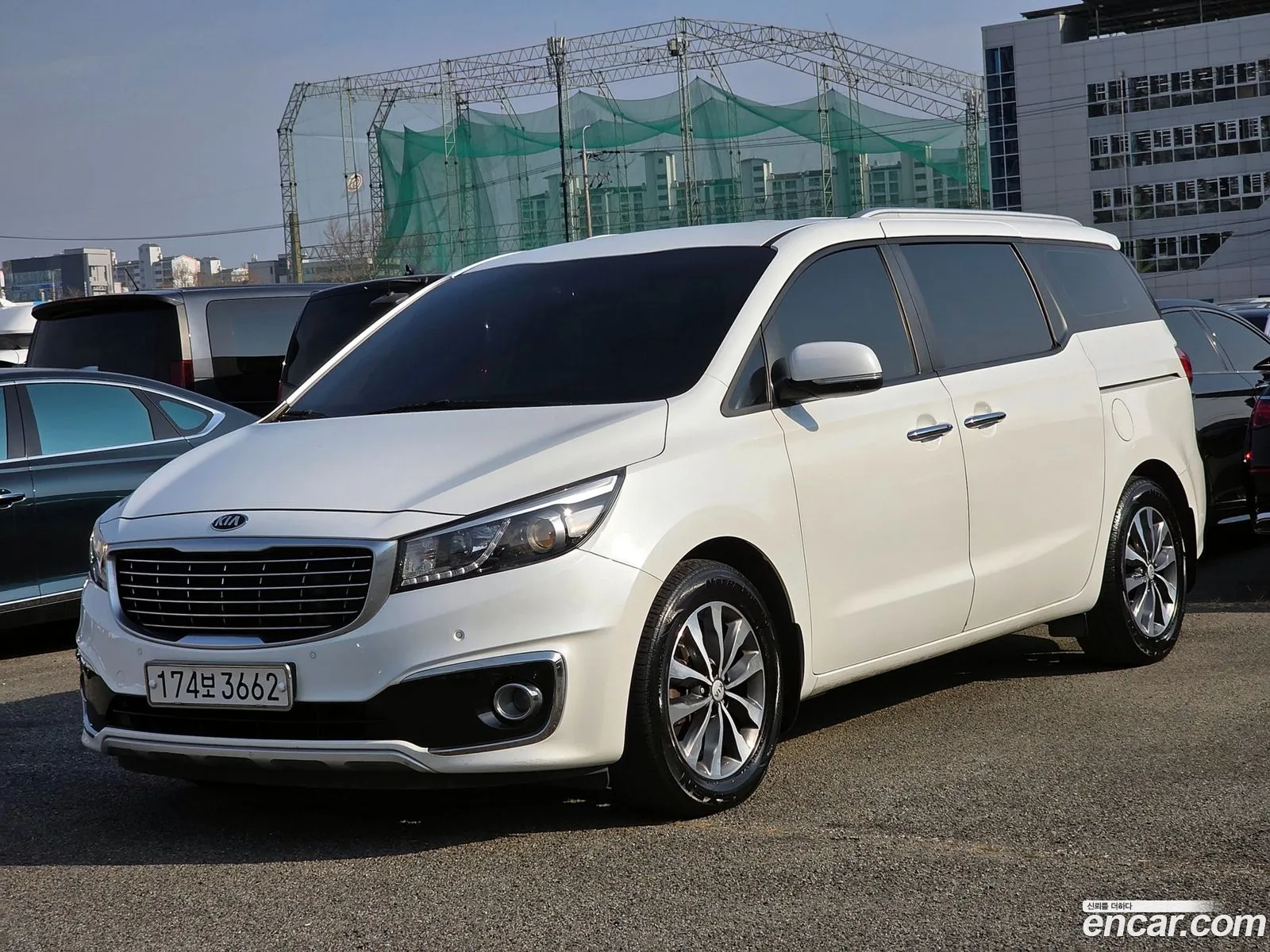 Kia Carnival 2016 — 12