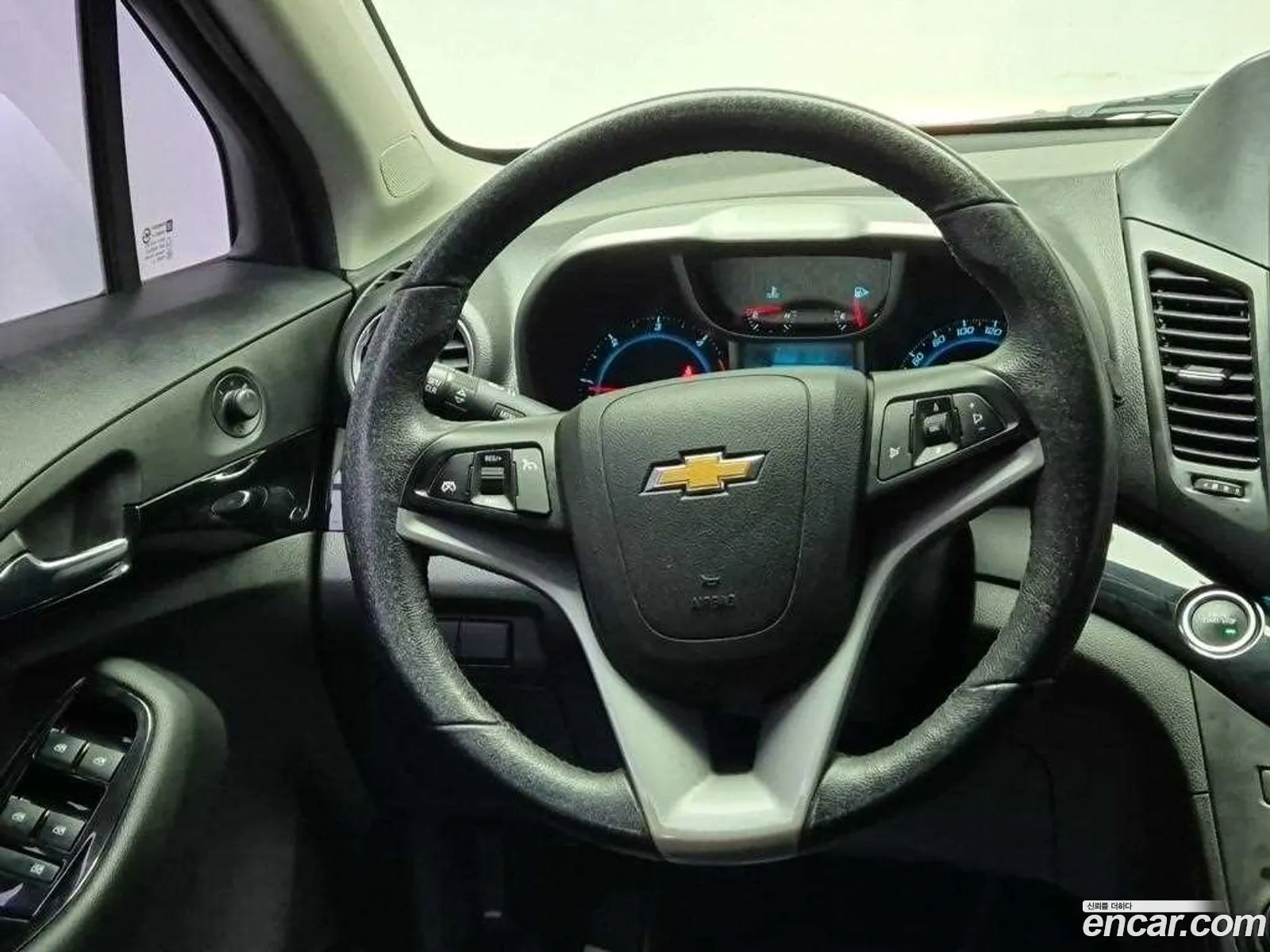 Chevrolet (GM Daewoo) Orlando 2017 — 3