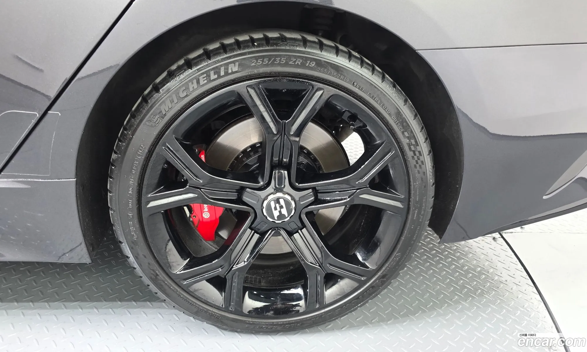 Kia Stinger 2018 — 9