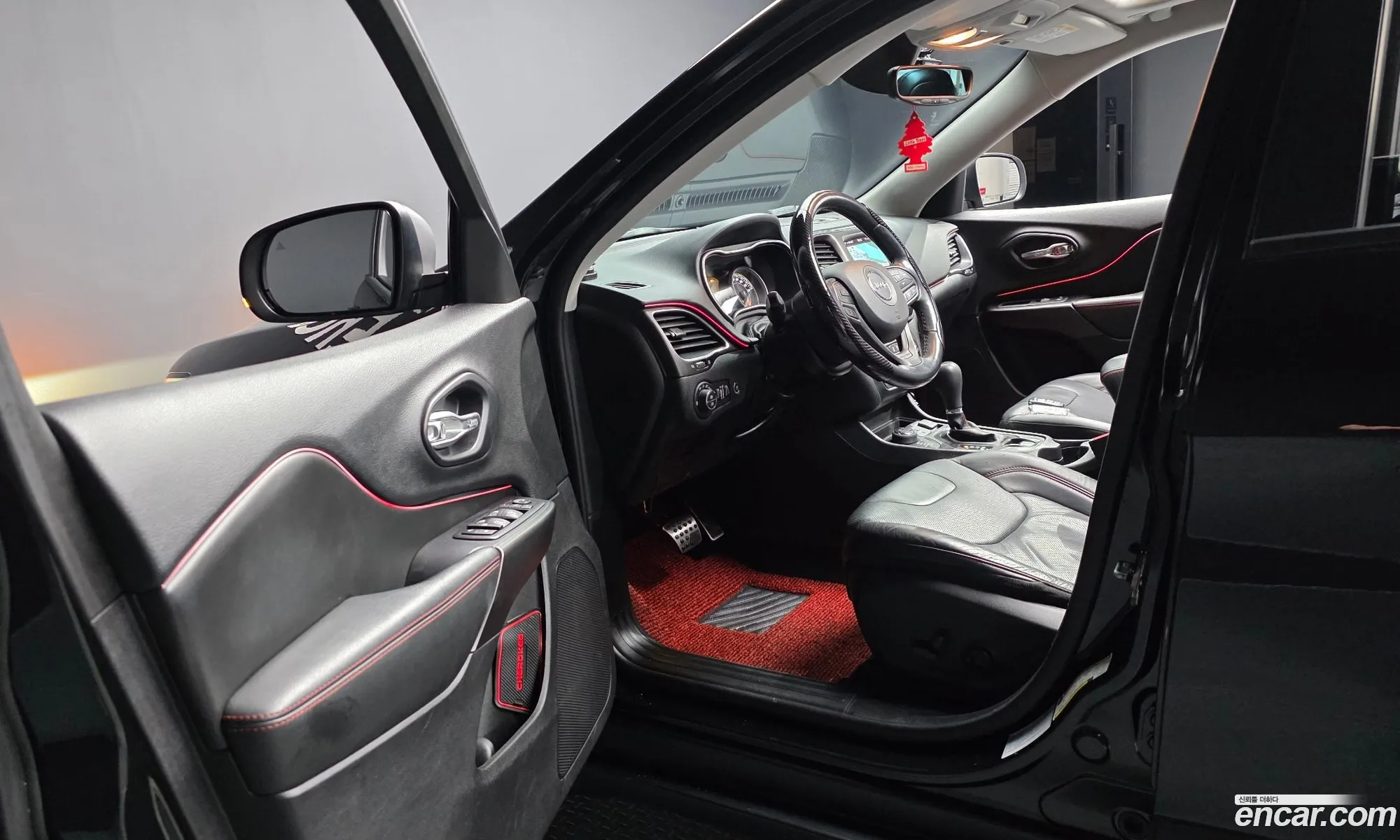 Jeep Cherokee 2020 — 17