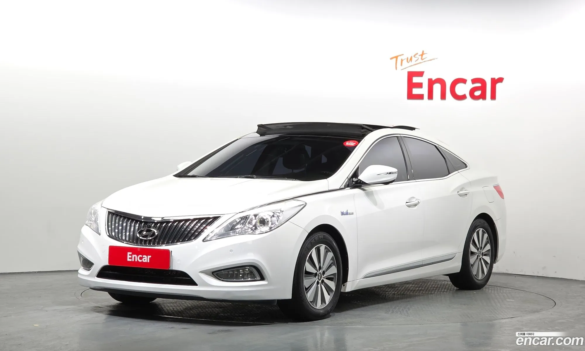 Hyundai Grandeur HG Hybrid 2014 — 4