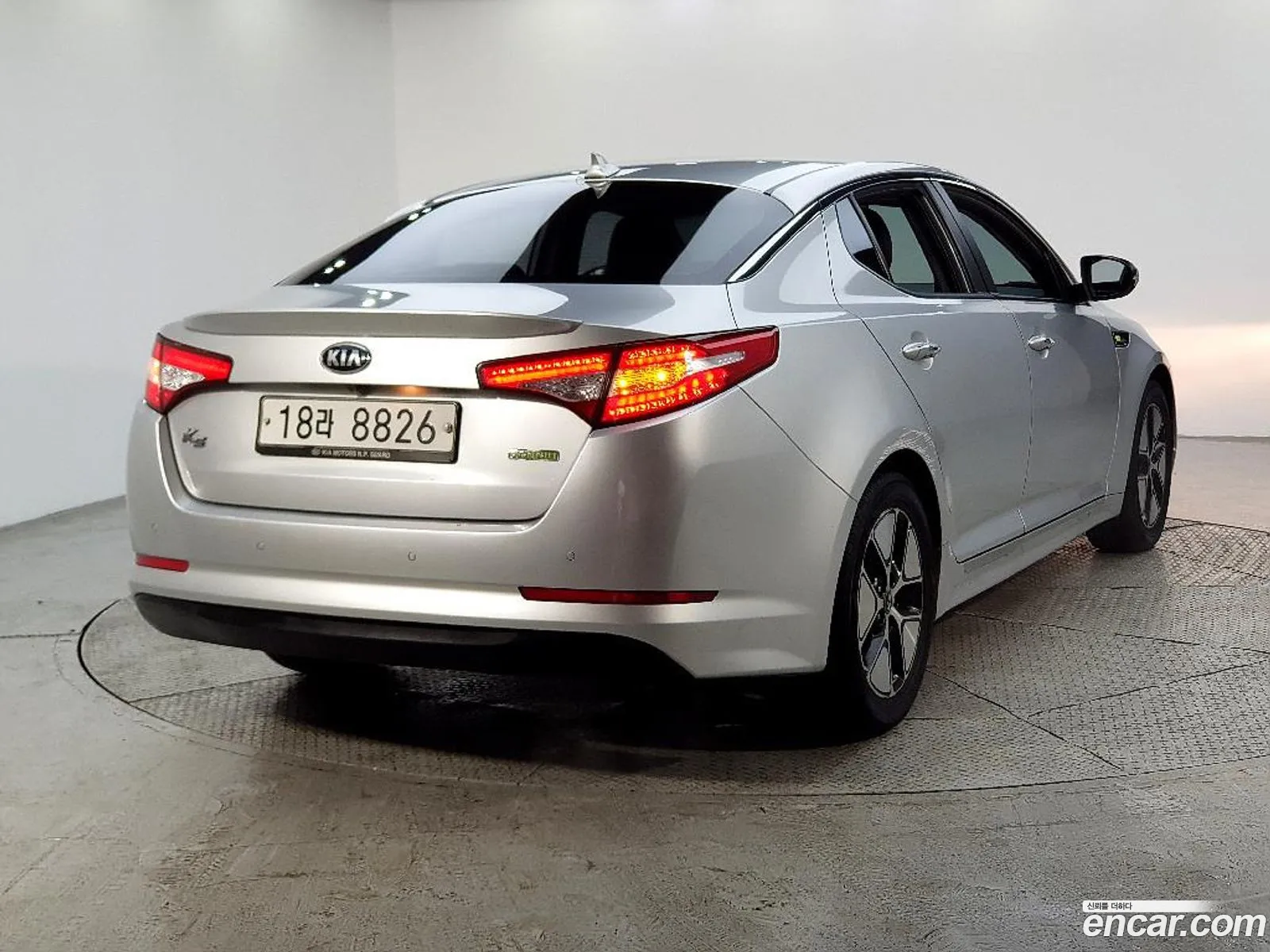 Kia K5 Hybrid 2013 — 2