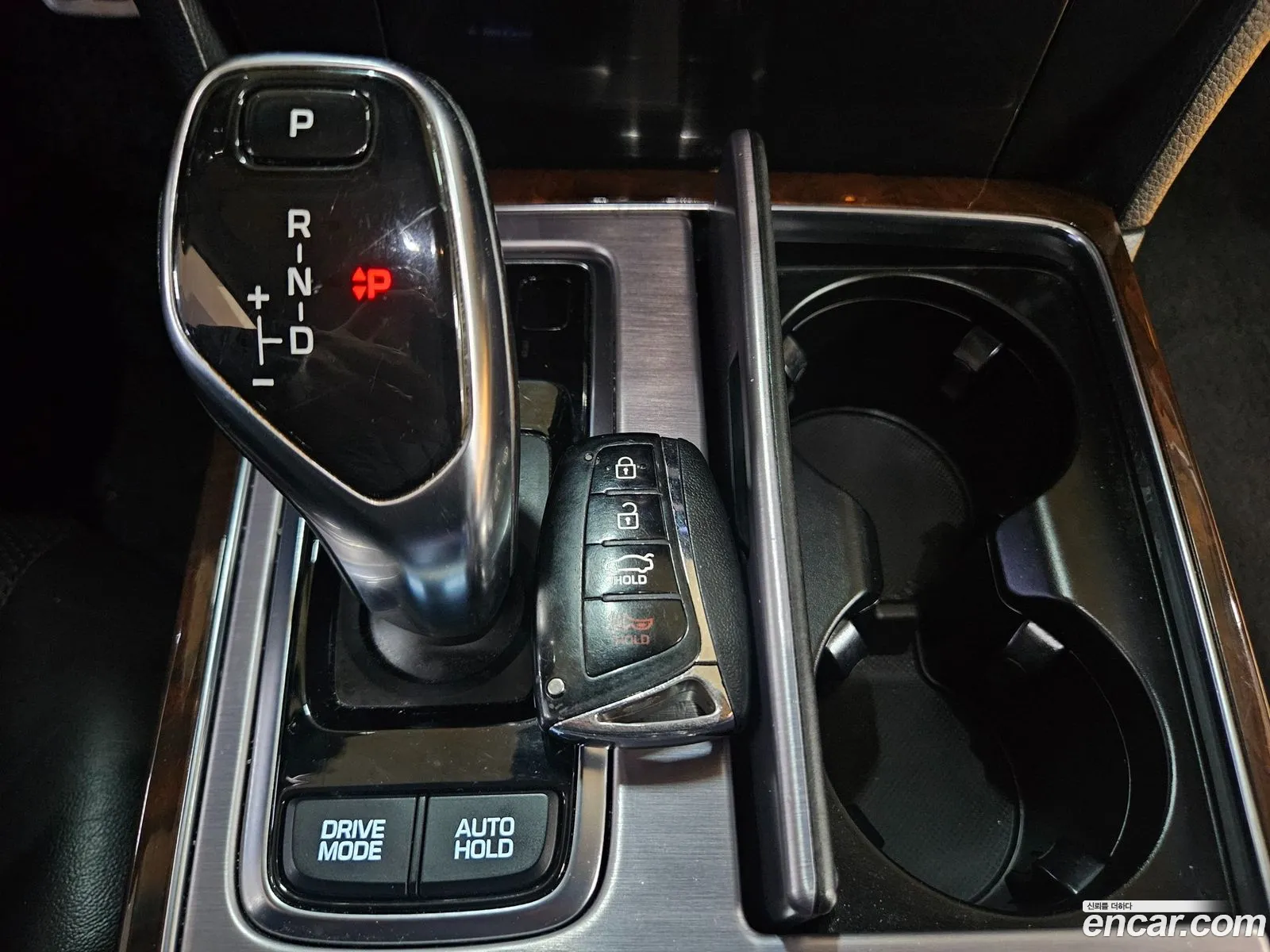 Hyundai Equus 2013 — 11
