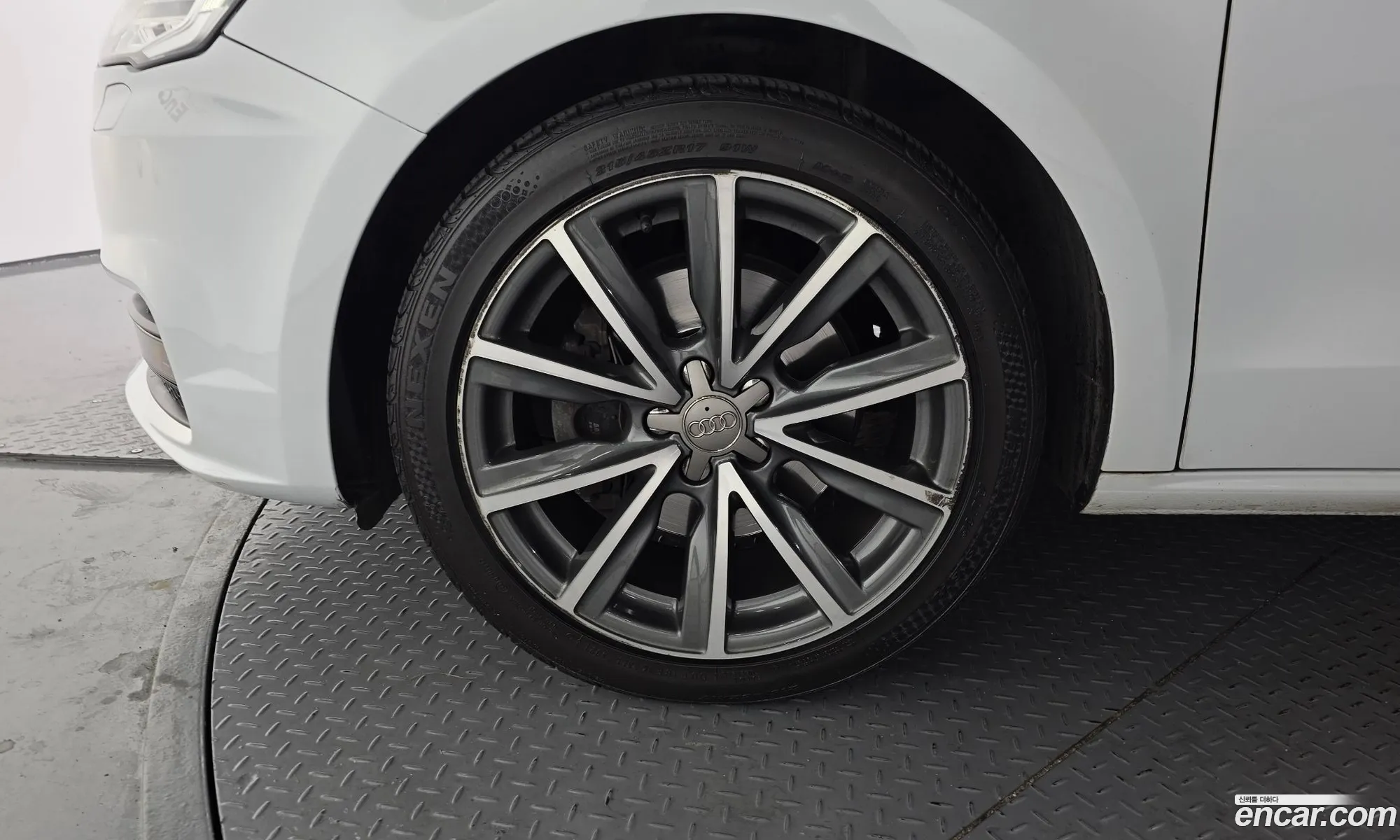 Audi A1 2015 WAUZZZ8X6FB041374 — 18