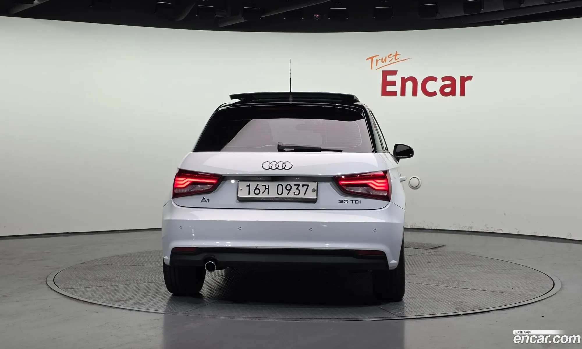 Audi A1 2015 WAUZZZ8X6FB041374 — 10