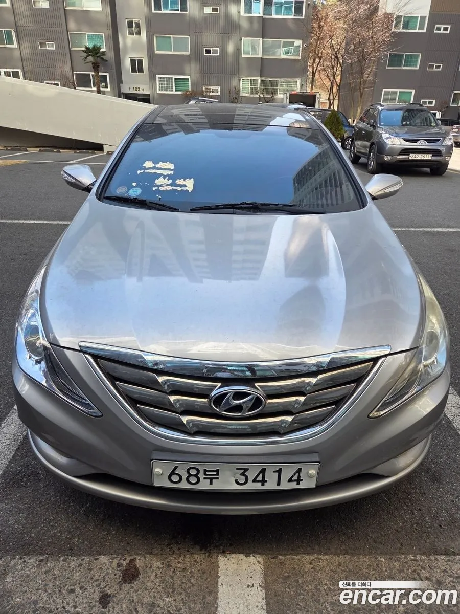 Hyundai YF Sonata 2009 — 6