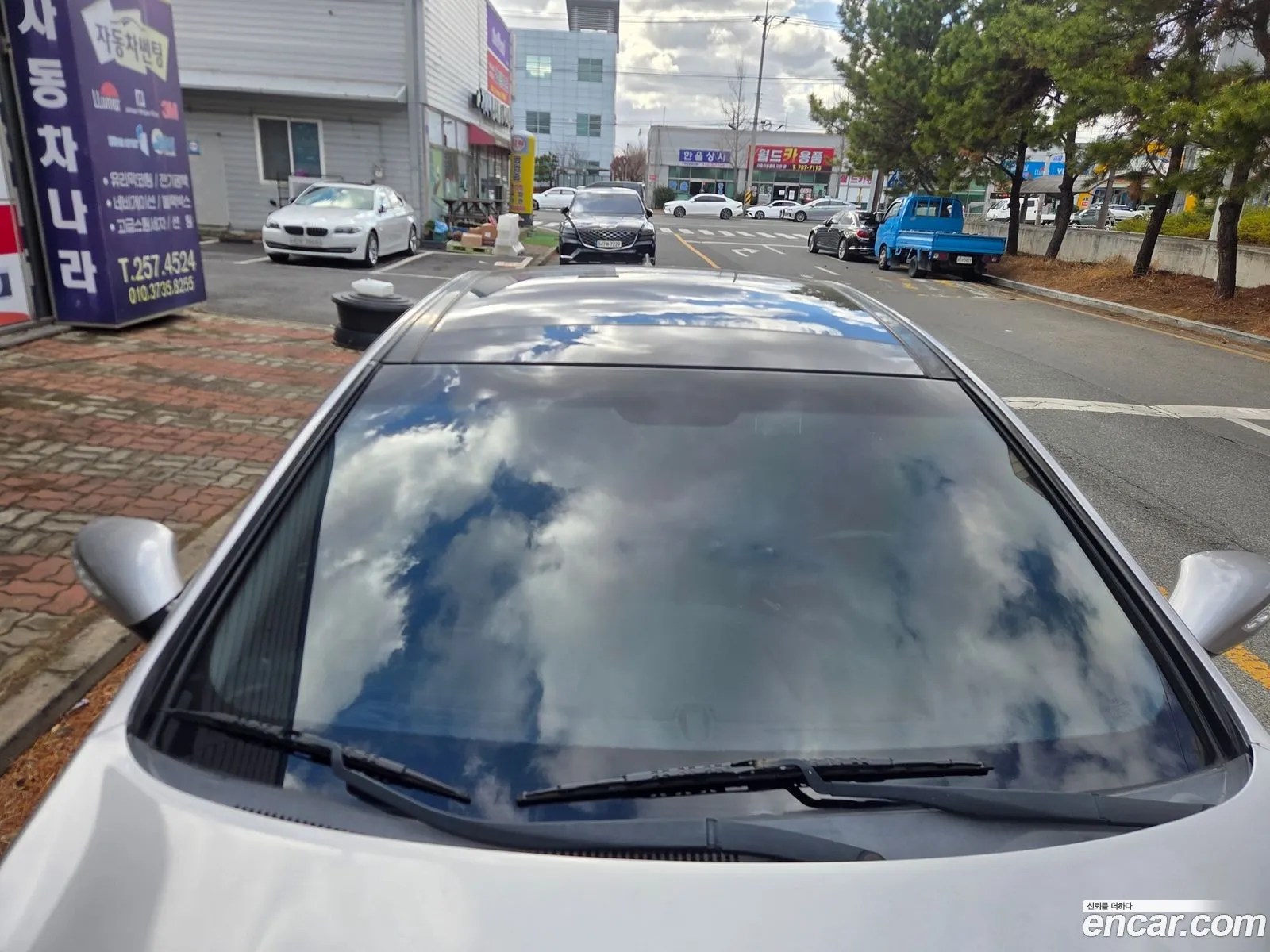 Hyundai YF Sonata 2009 — 11