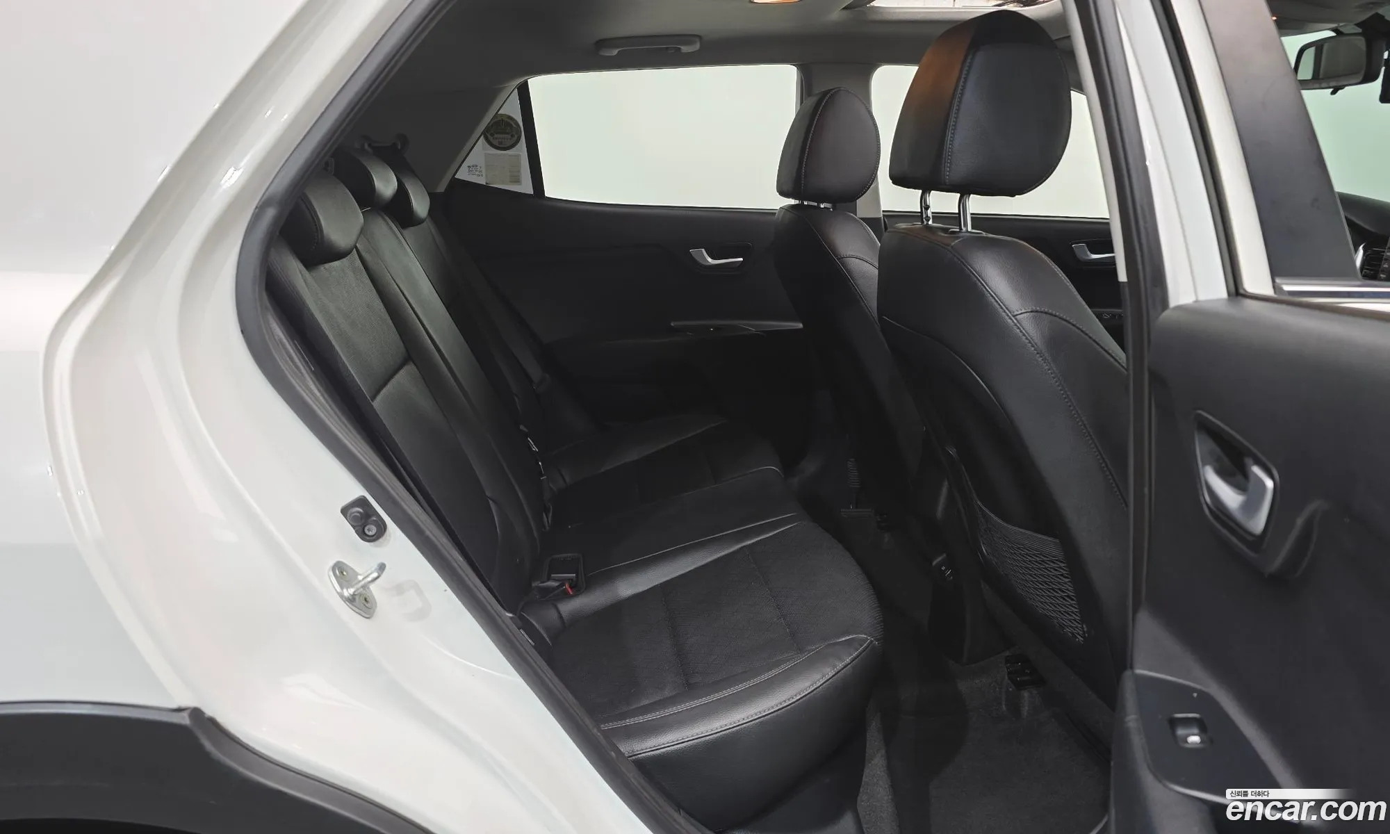 Kia Stonic 2019 — 10