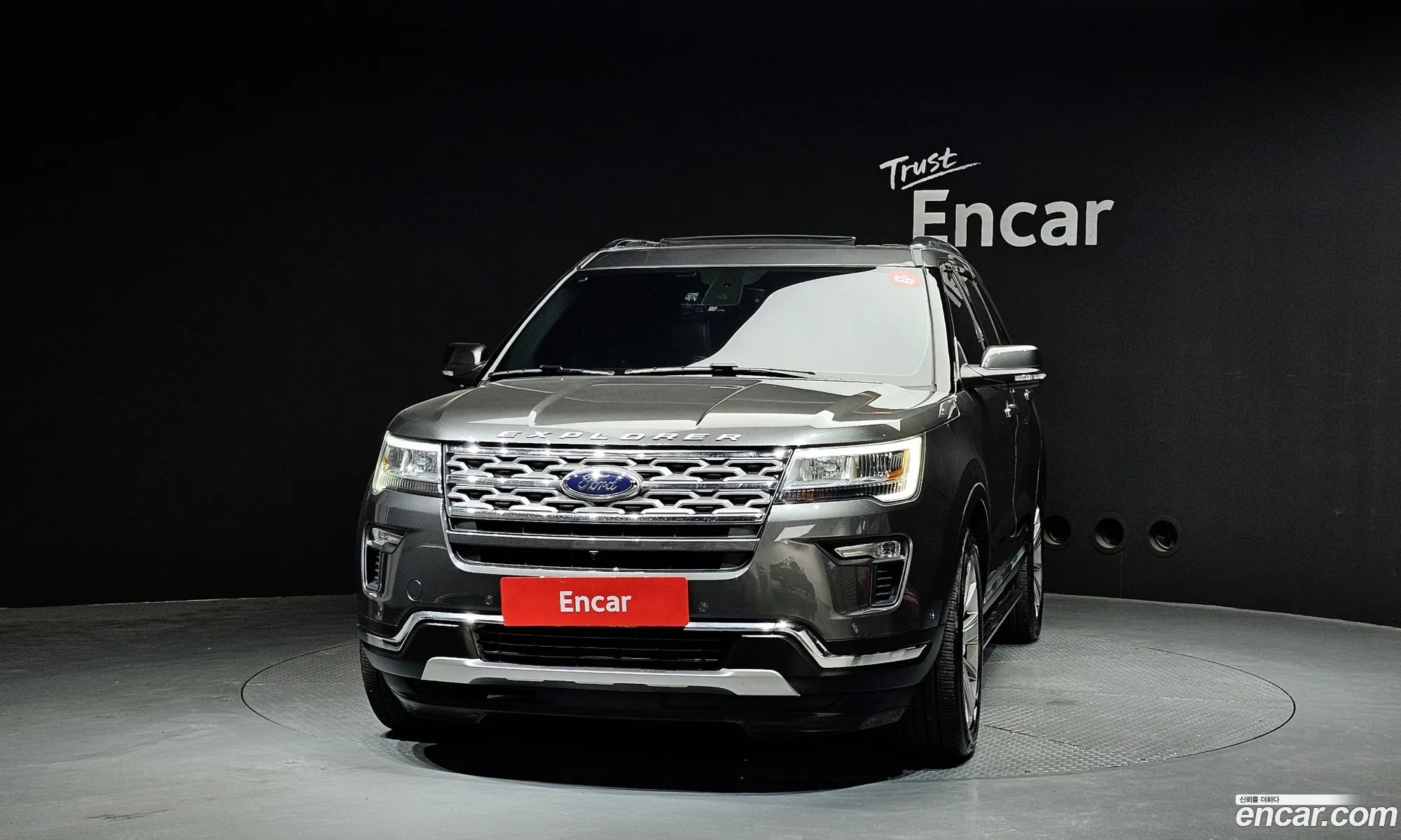 Ford Explorer 2018 1FM5K8FH8JGA59846 — 18