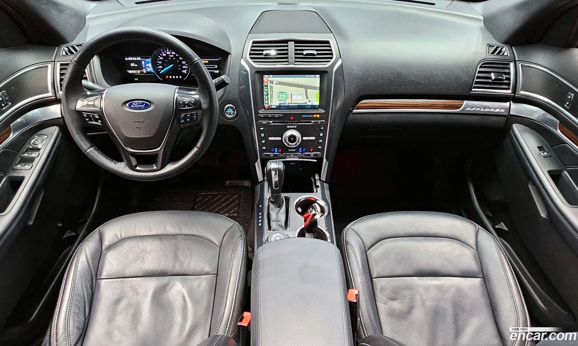 Ford Explorer 2018 1FM5K8FH8JGA59846 — 3