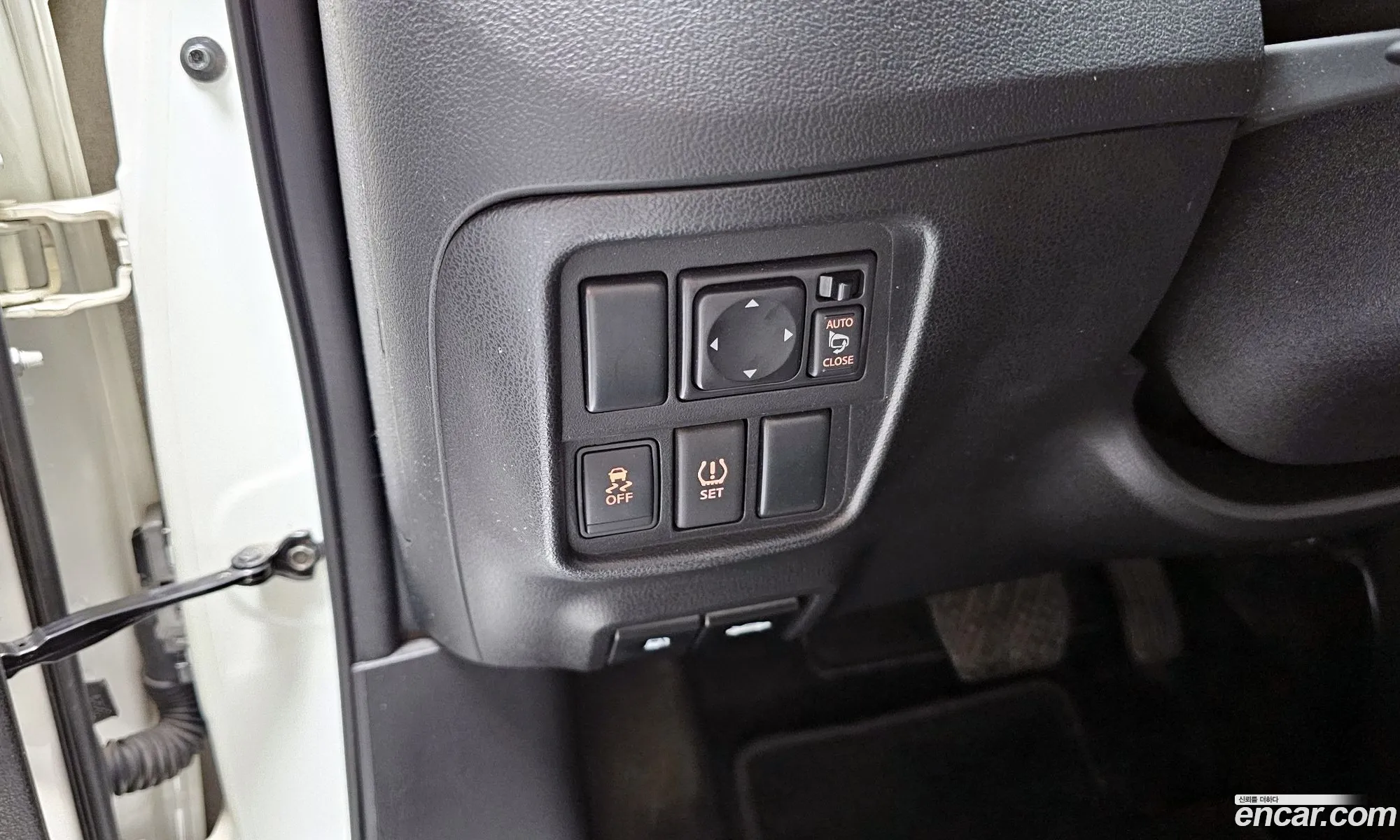 Nissan Juke 2017 JN1AF58E6HT180095 — 12