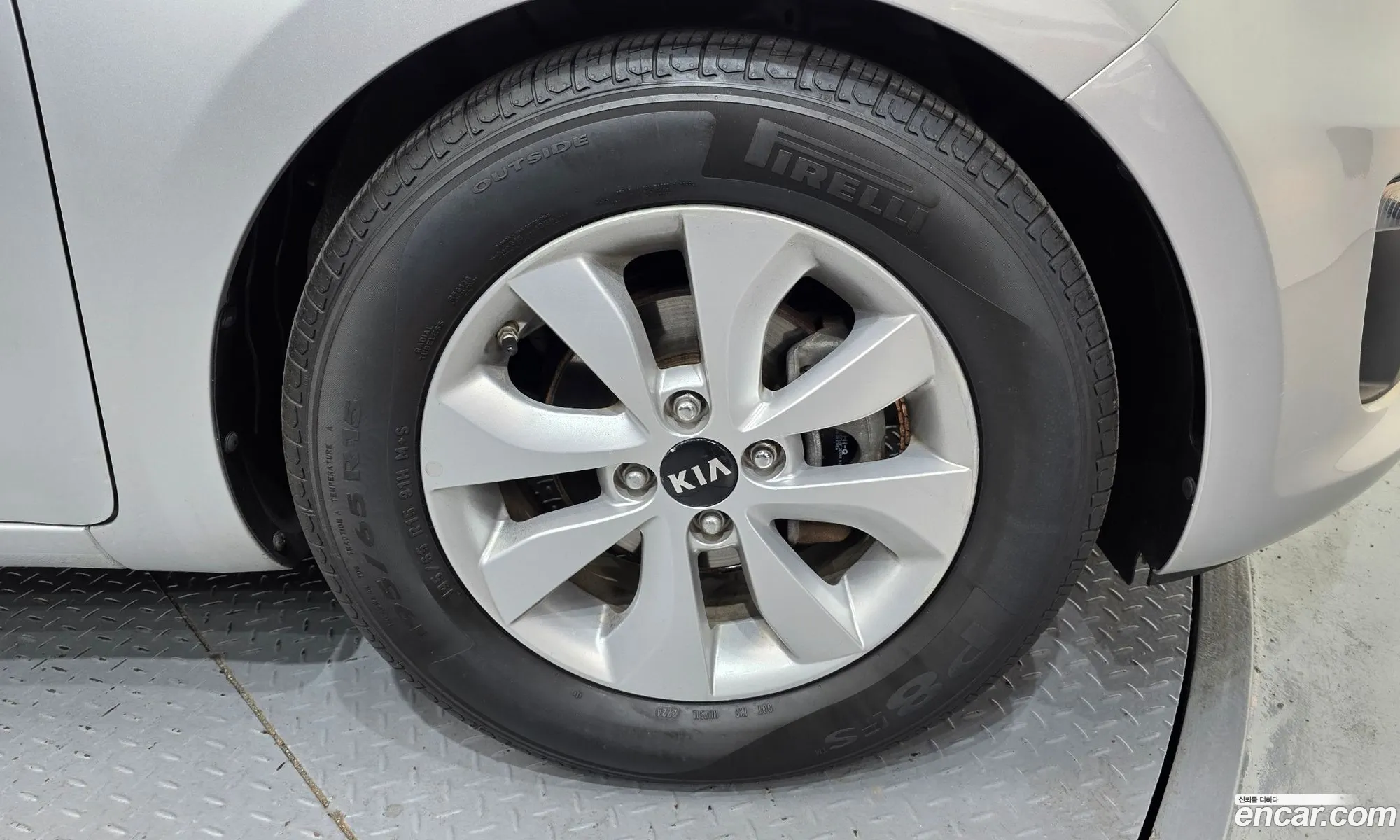 Kia Pride 2015 — 7