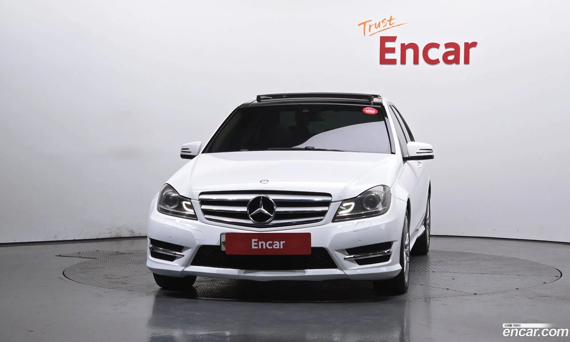 Mercedes-Benz C-Class W204 2013 WDDGF0CB8DA799185 — 14