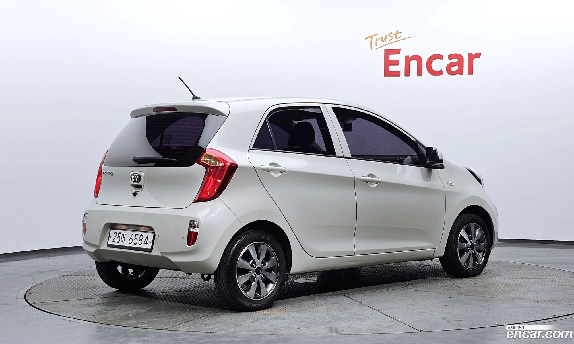 Kia Morning 2014 — 11