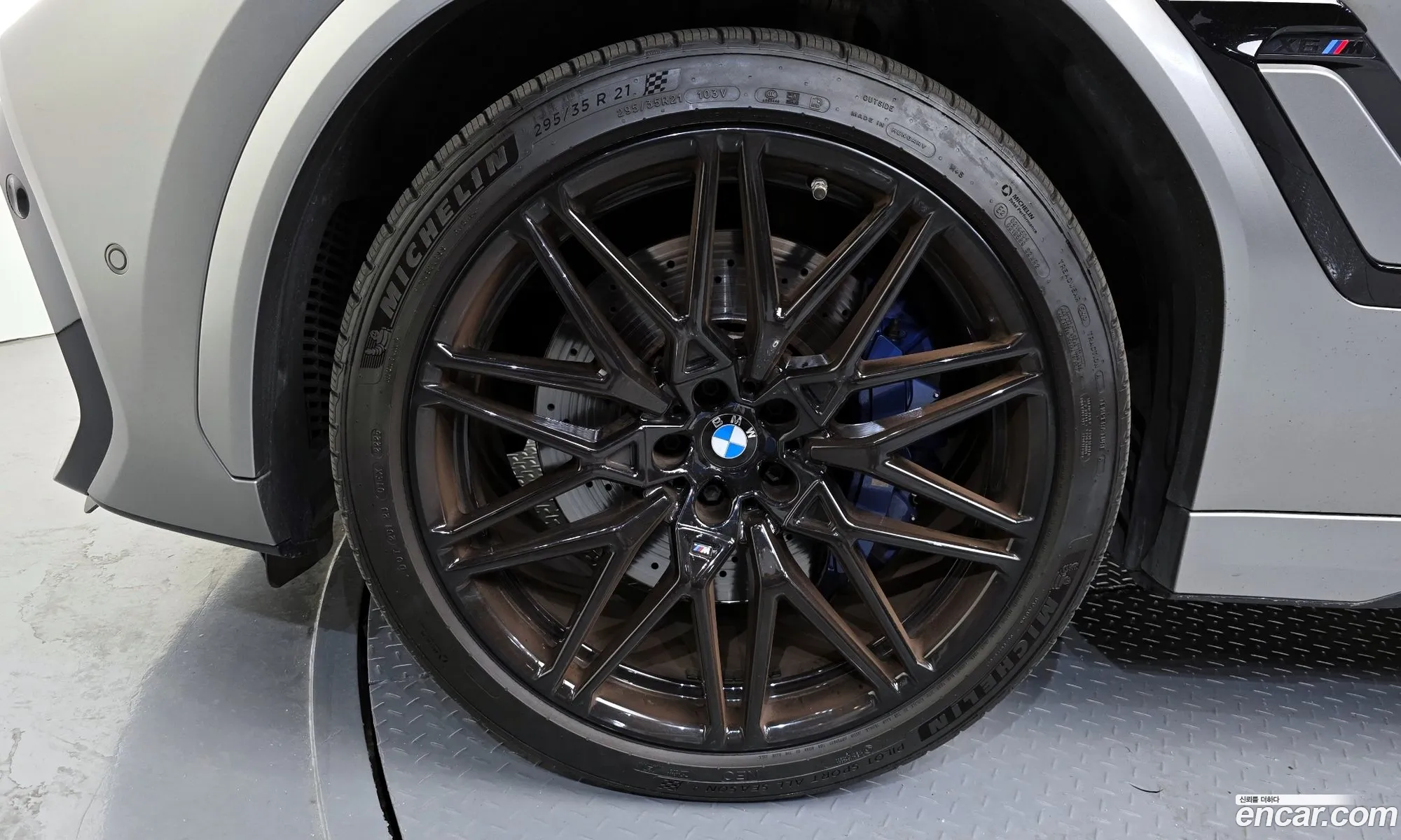 BMW X6 M 2021 — 10