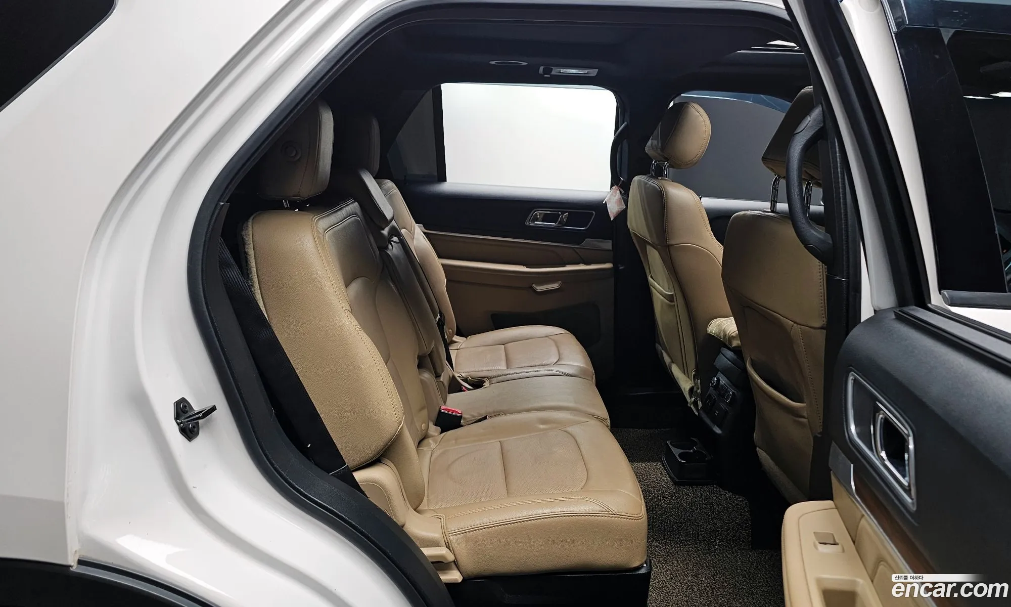 Ford Explorer 2016 1FM5K8F85GGC79101 — 7
