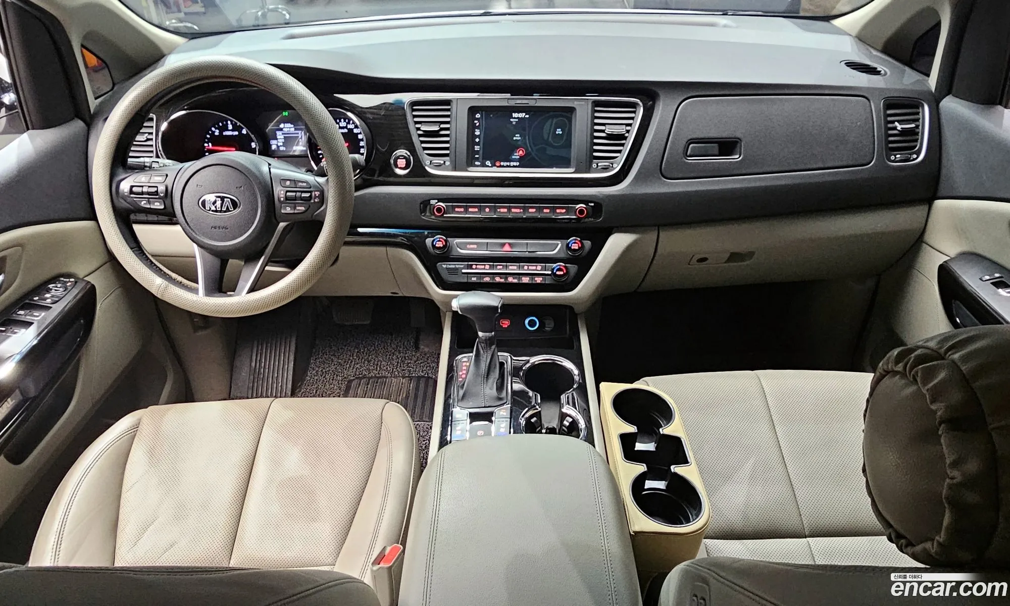 Kia Carnival 2018 — 2