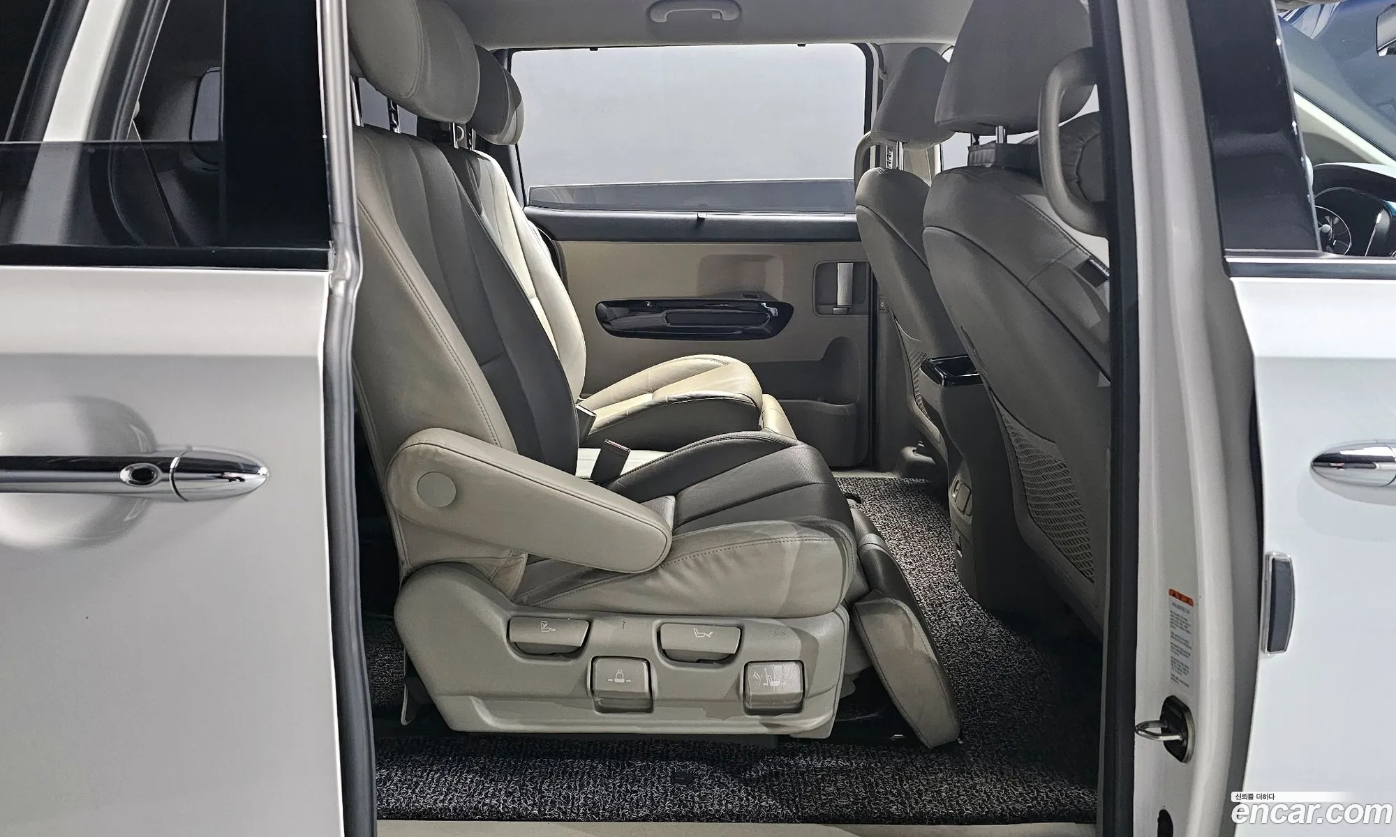 Kia Carnival 2018 — 8