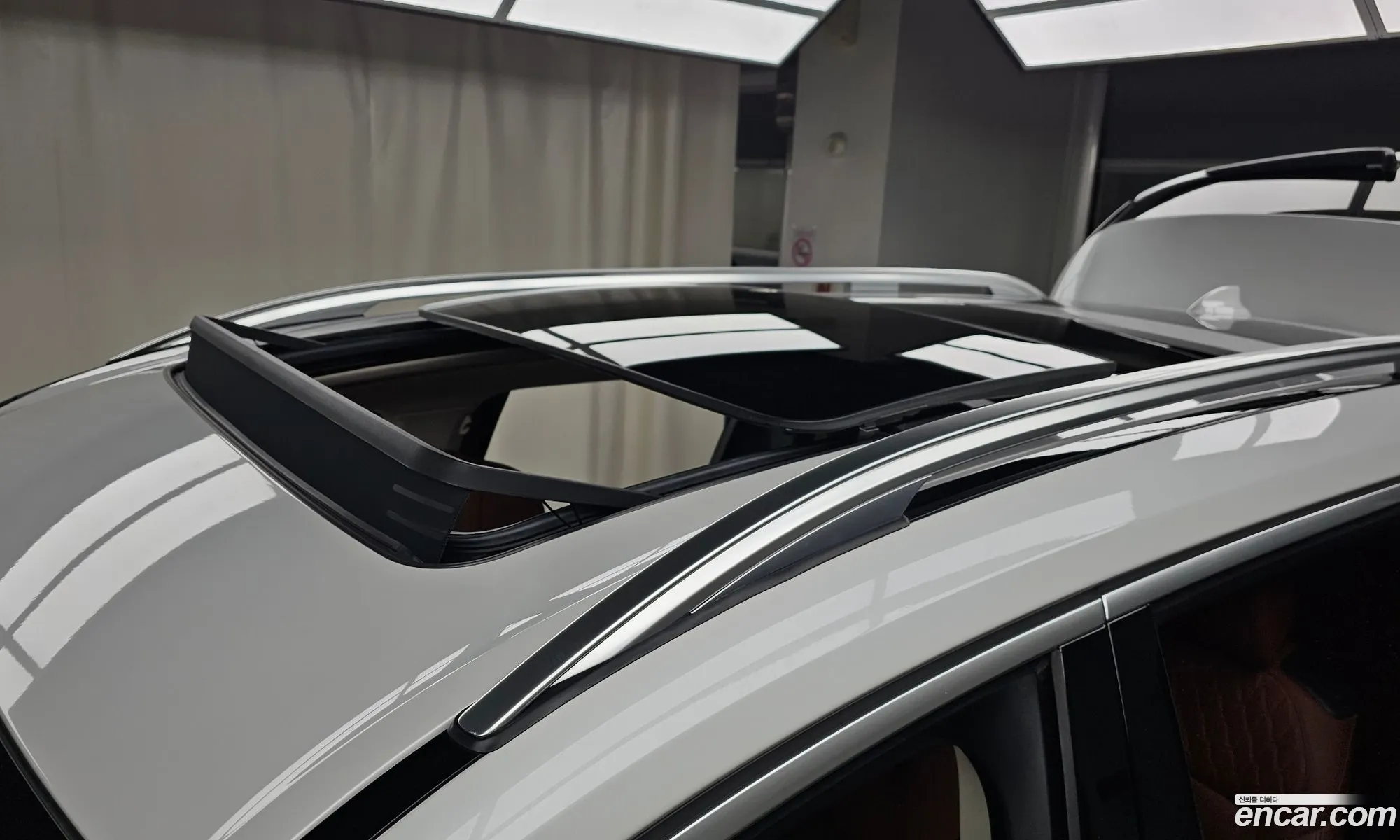 BMW X7 2020 WBATB4100M9E14880 — 5