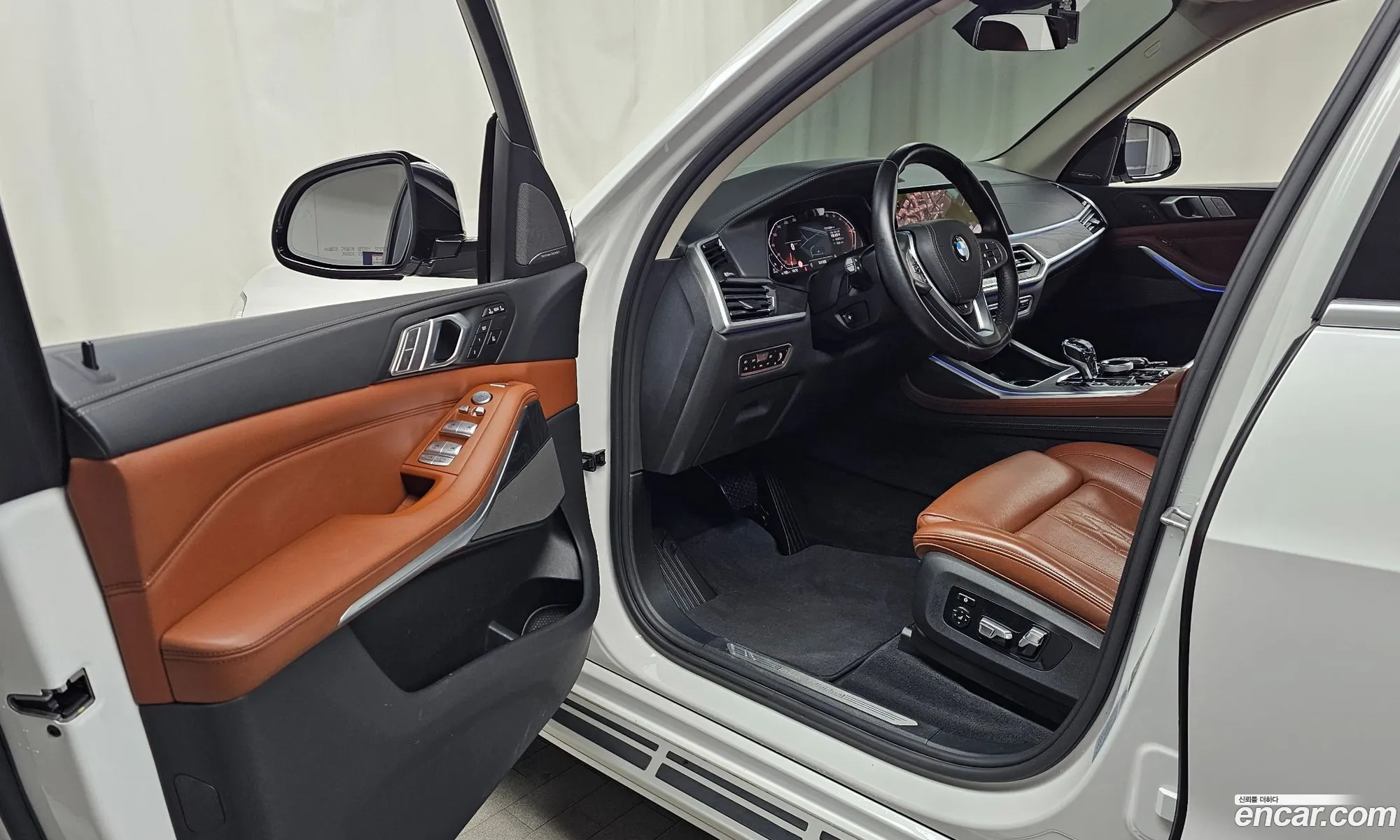 BMW X7 2020 WBATB4100M9E14880 — 19