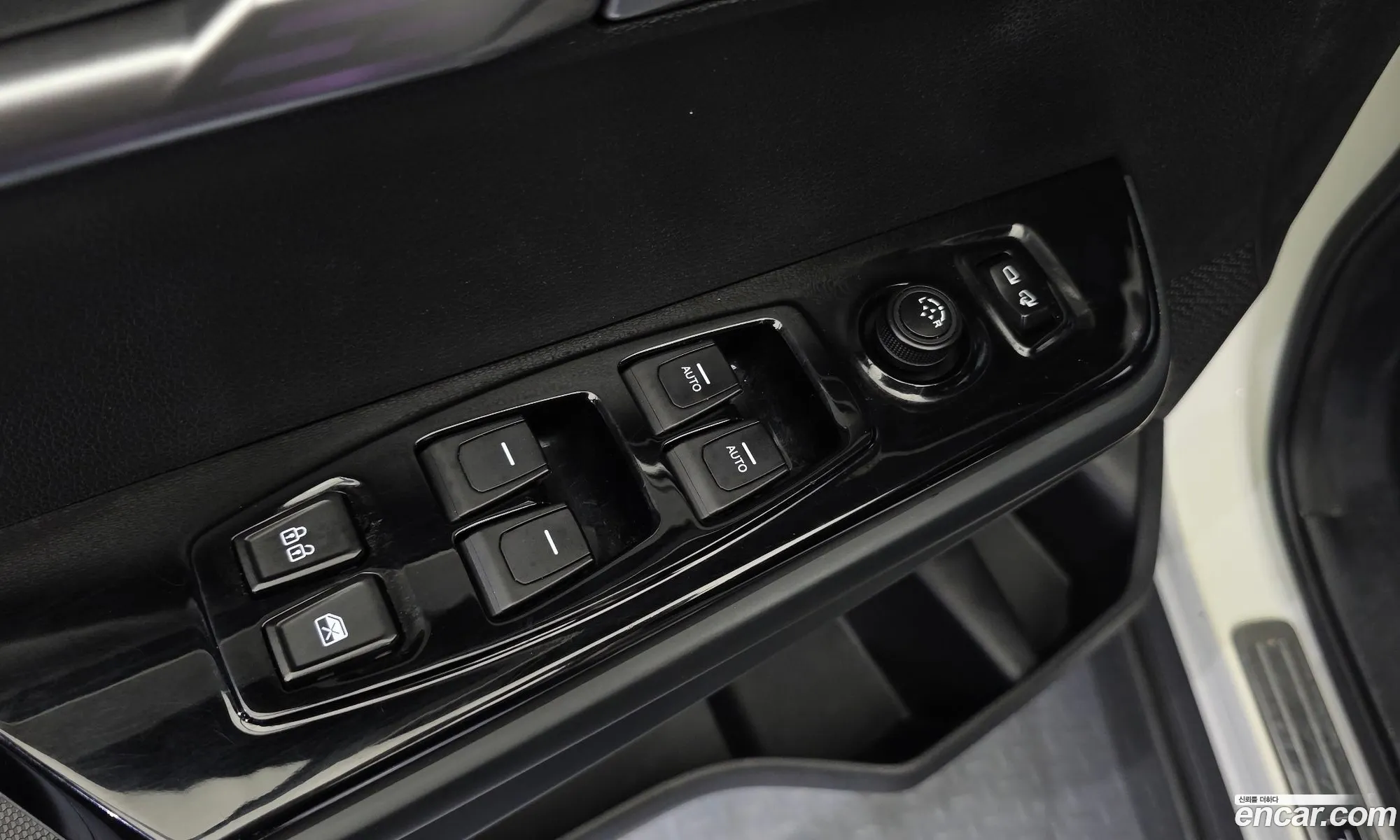 KG Mobility (SsangYong) Torres 2022 — 9
