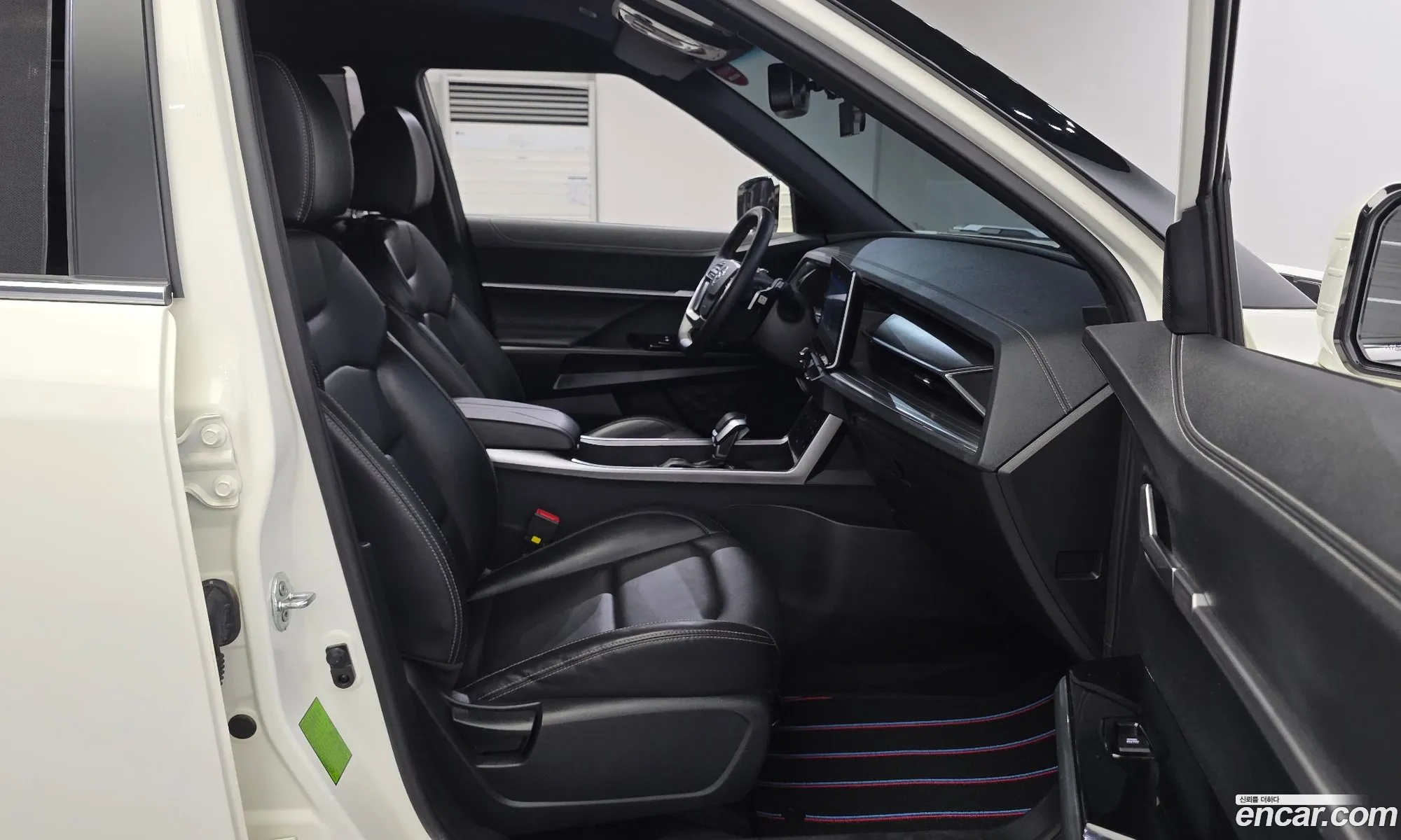 KG Mobility (SsangYong) Torres 2022 — 19