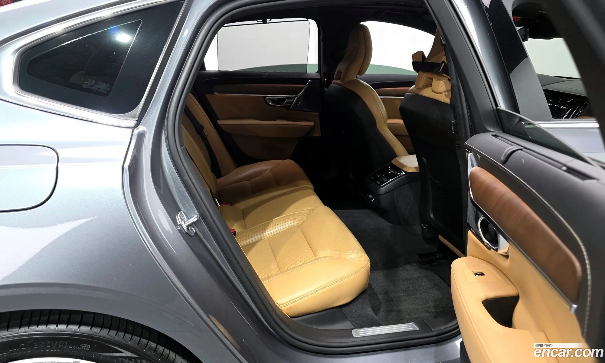 Volvo S90 2020 LVYPS102DLP082931 — 18