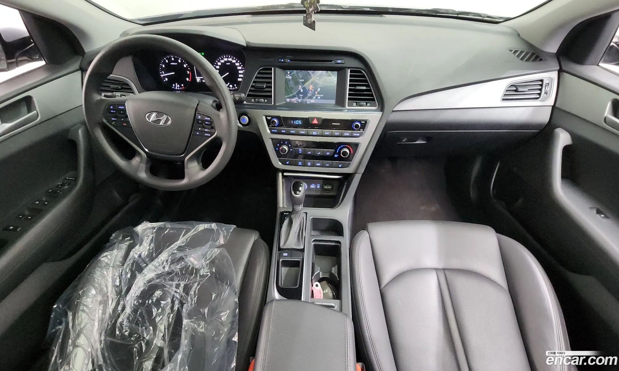Hyundai LF Sonata 2014 — 19