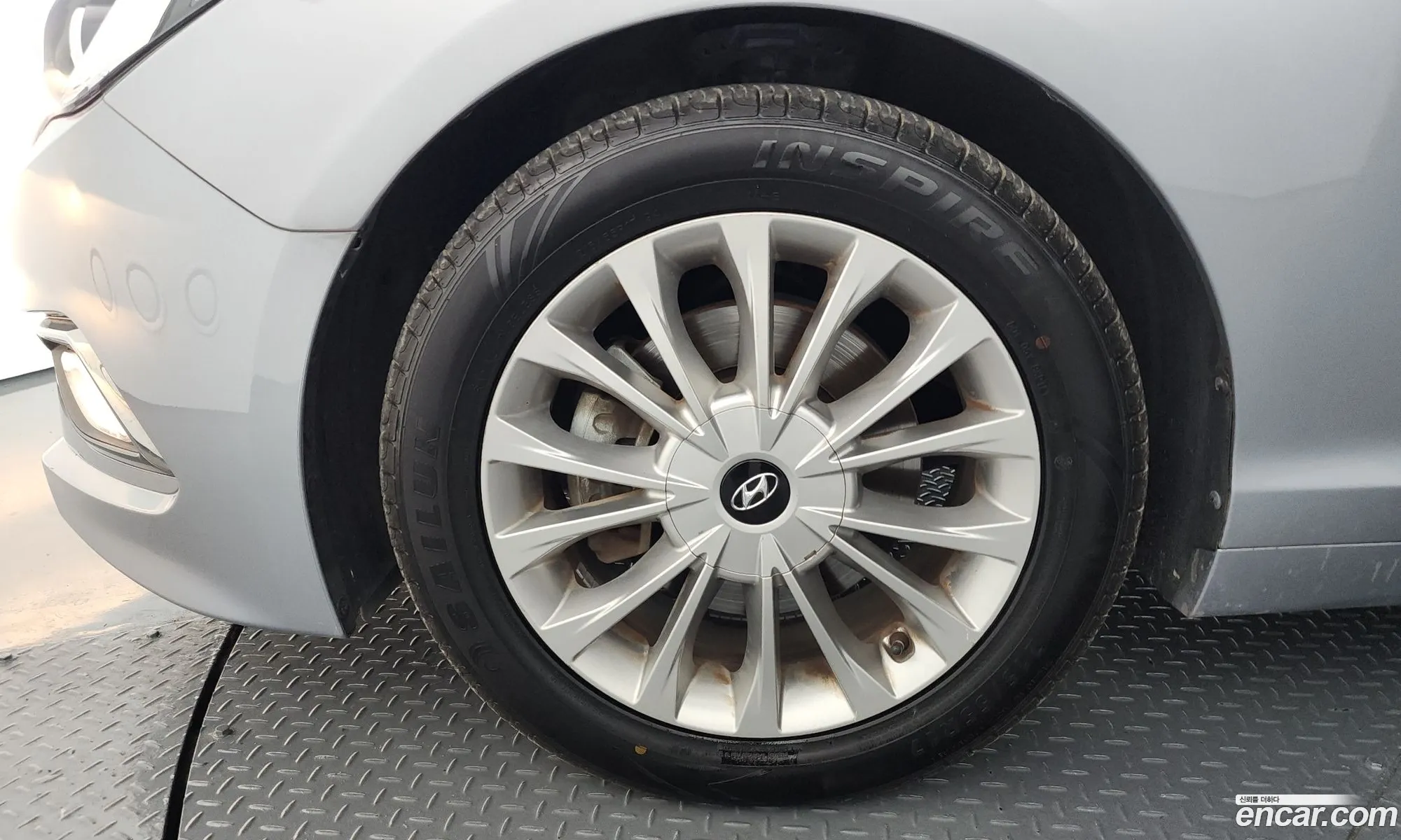 Hyundai LF Sonata 2014 — 13