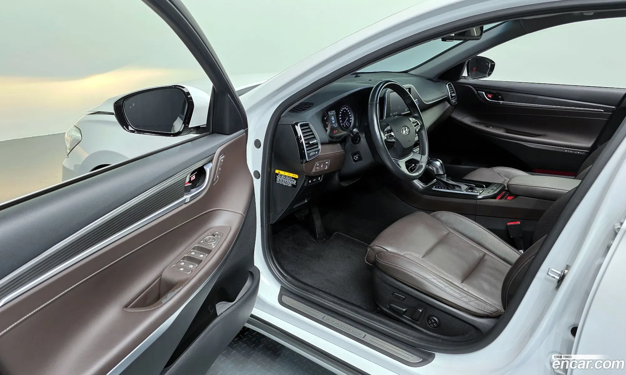 Hyundai Grandeur IG 2018 — 15