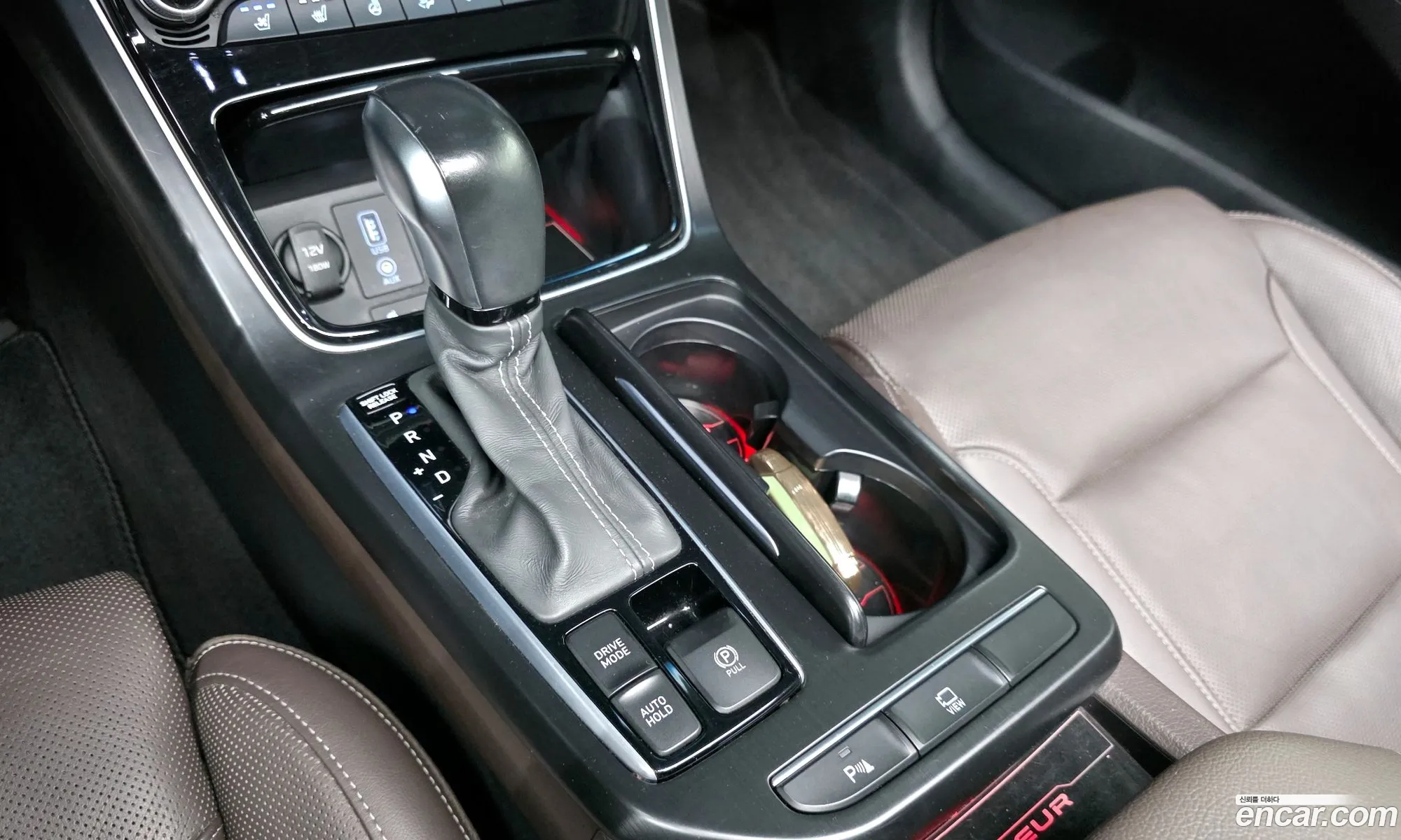 Hyundai Grandeur IG 2018 — 13