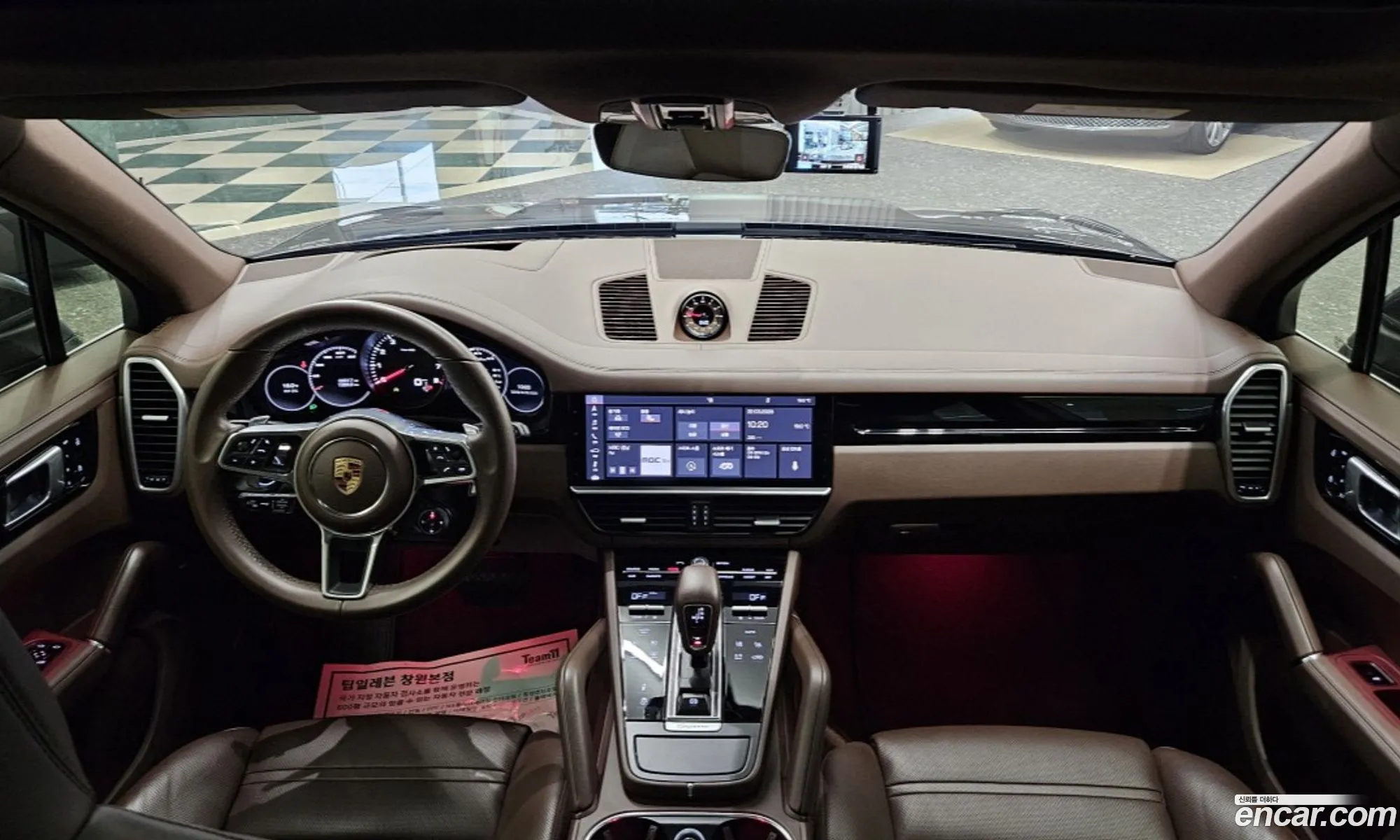 Porsche Cayenne 2019 — 18